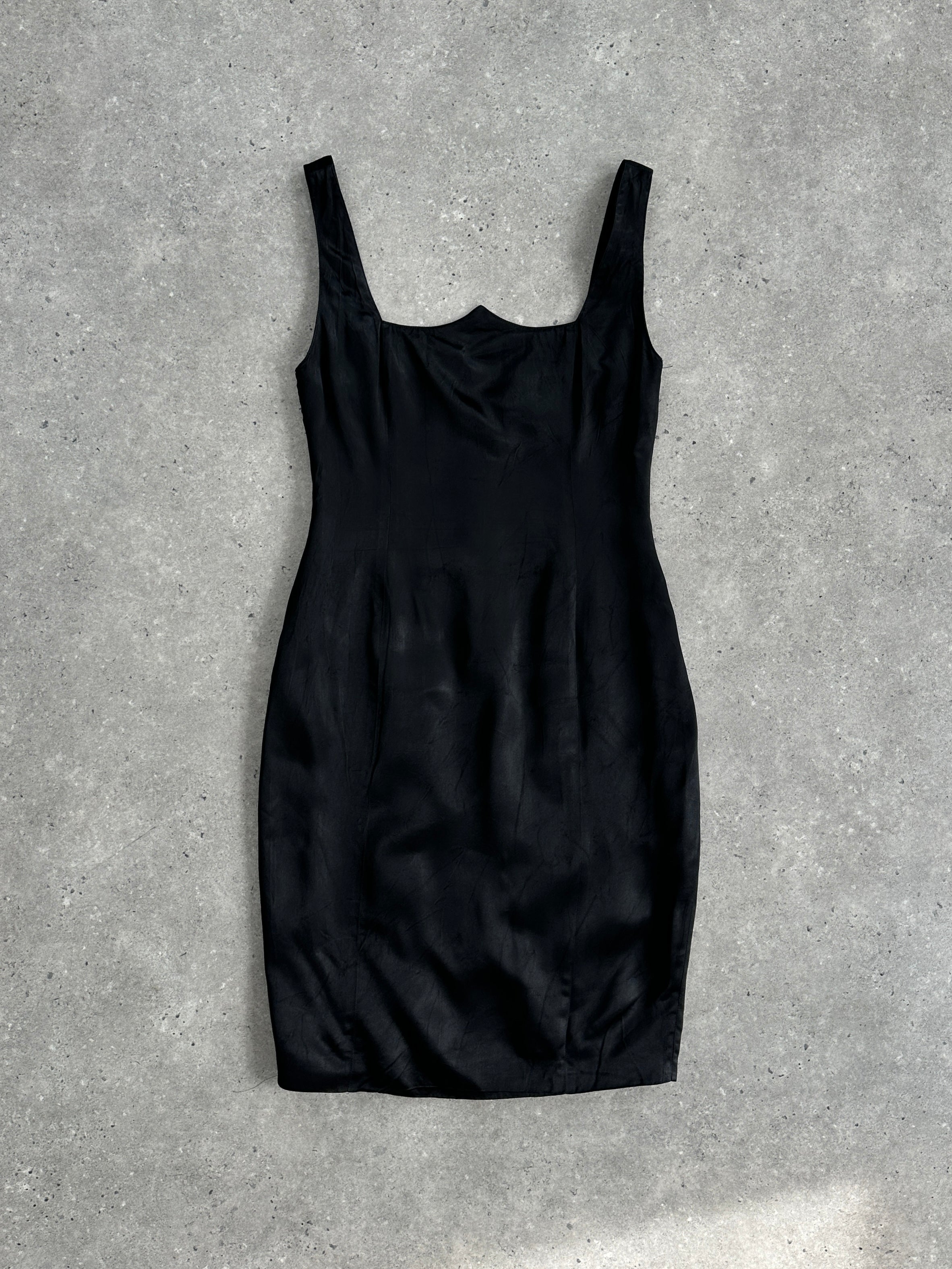 Versace Versus satin fitted dress in size S, featuring a sleek design with elegant satin fabric and a modern silhouette.