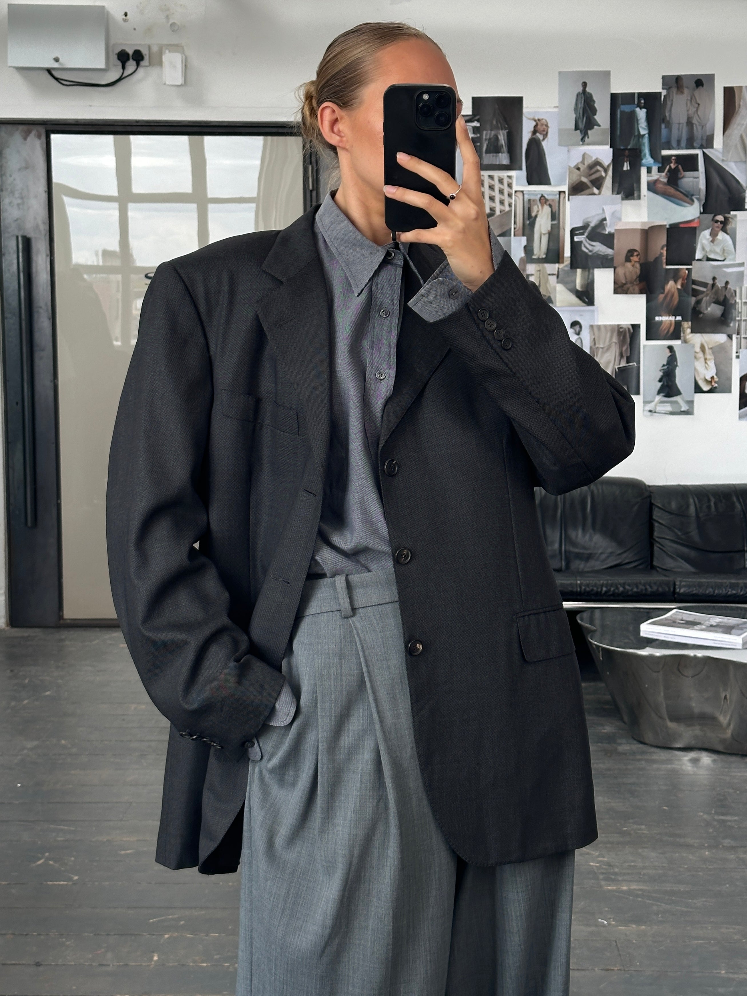 Loro Piana Hartwood 1990s pure Tasmanian wool single-breasted blazer in size 46R/XL, shown on a hanger.