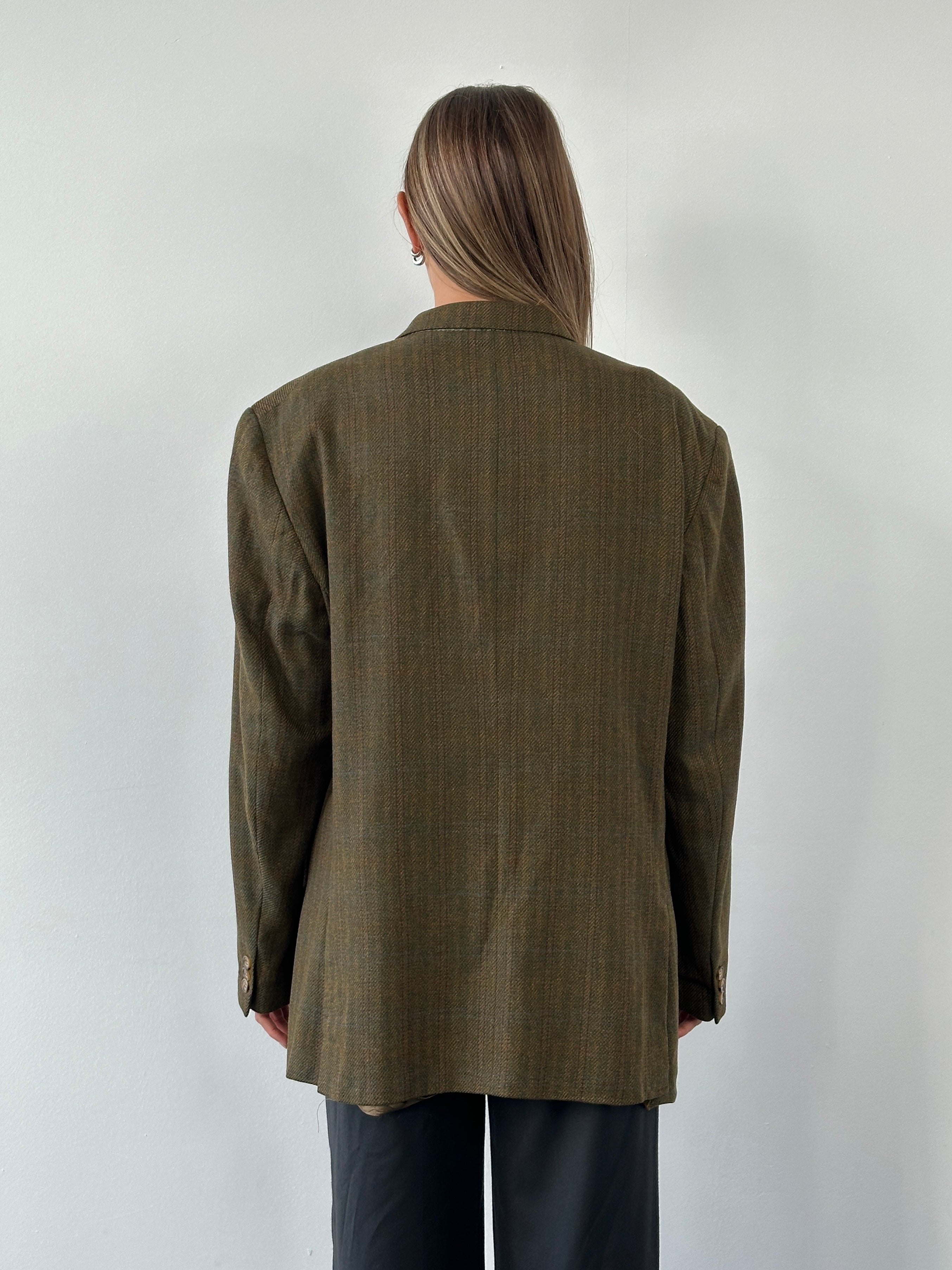 Loro Piana Del Mare 1911 wool cashmere check blazer, 44R/XL, tailored fit with classic check pattern and structured collar.