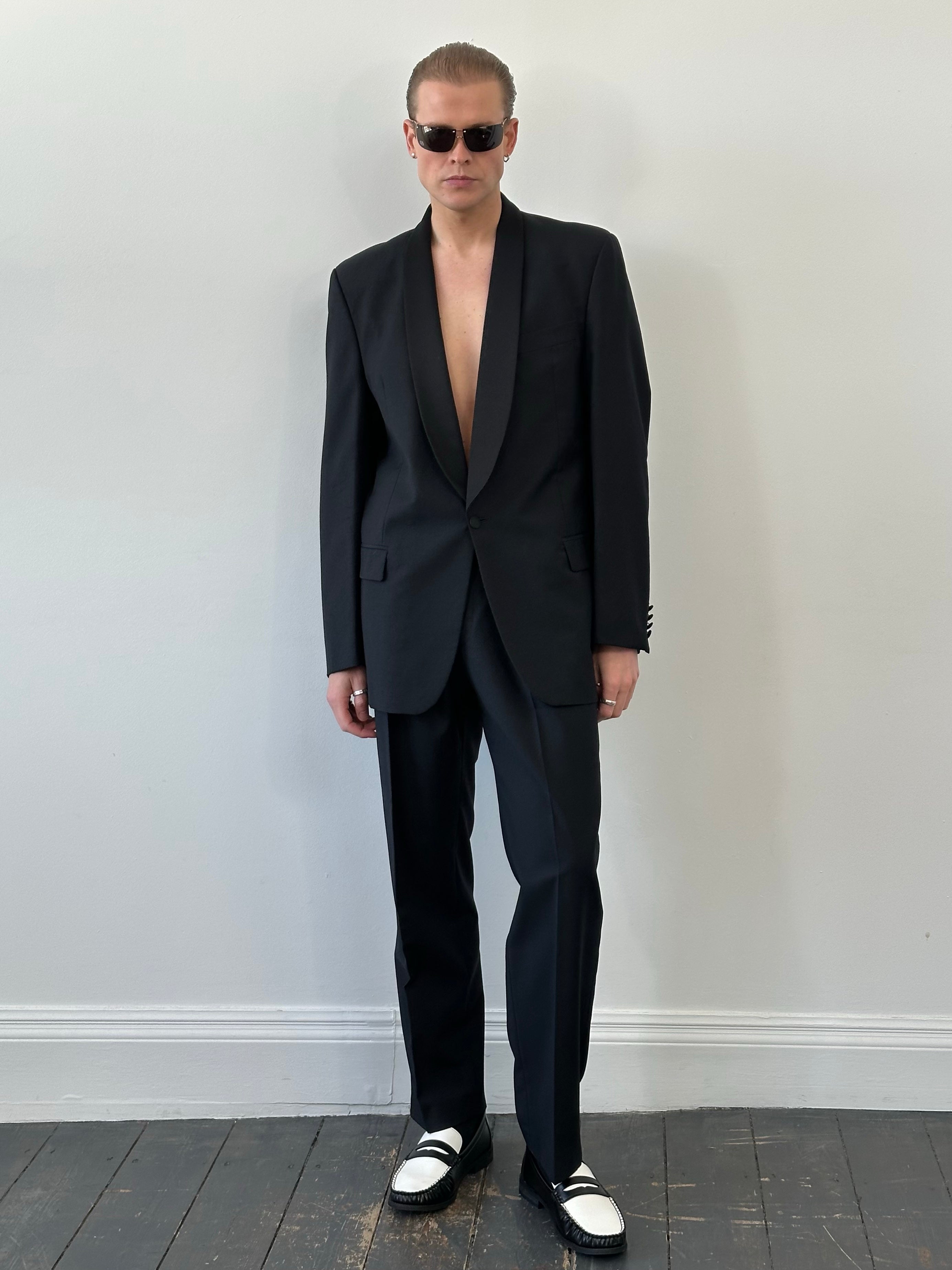 Pierre Cardin 1980s Pure Wool Shawl Tuxedo Suit - 42L/W34