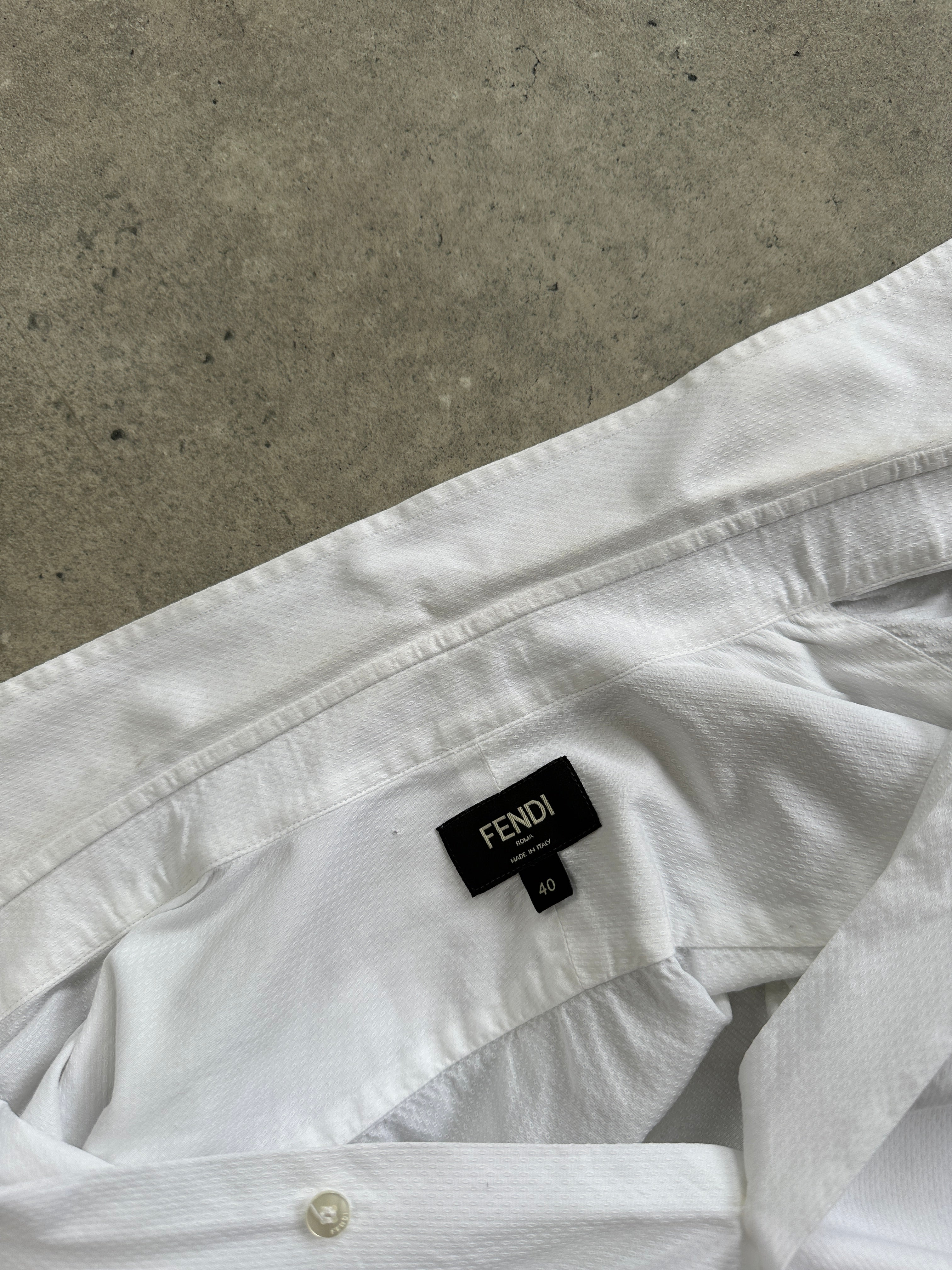 Fendi 00s pure cotton fitted dress shirt in white, men's size M, with classic collar and button-front design.