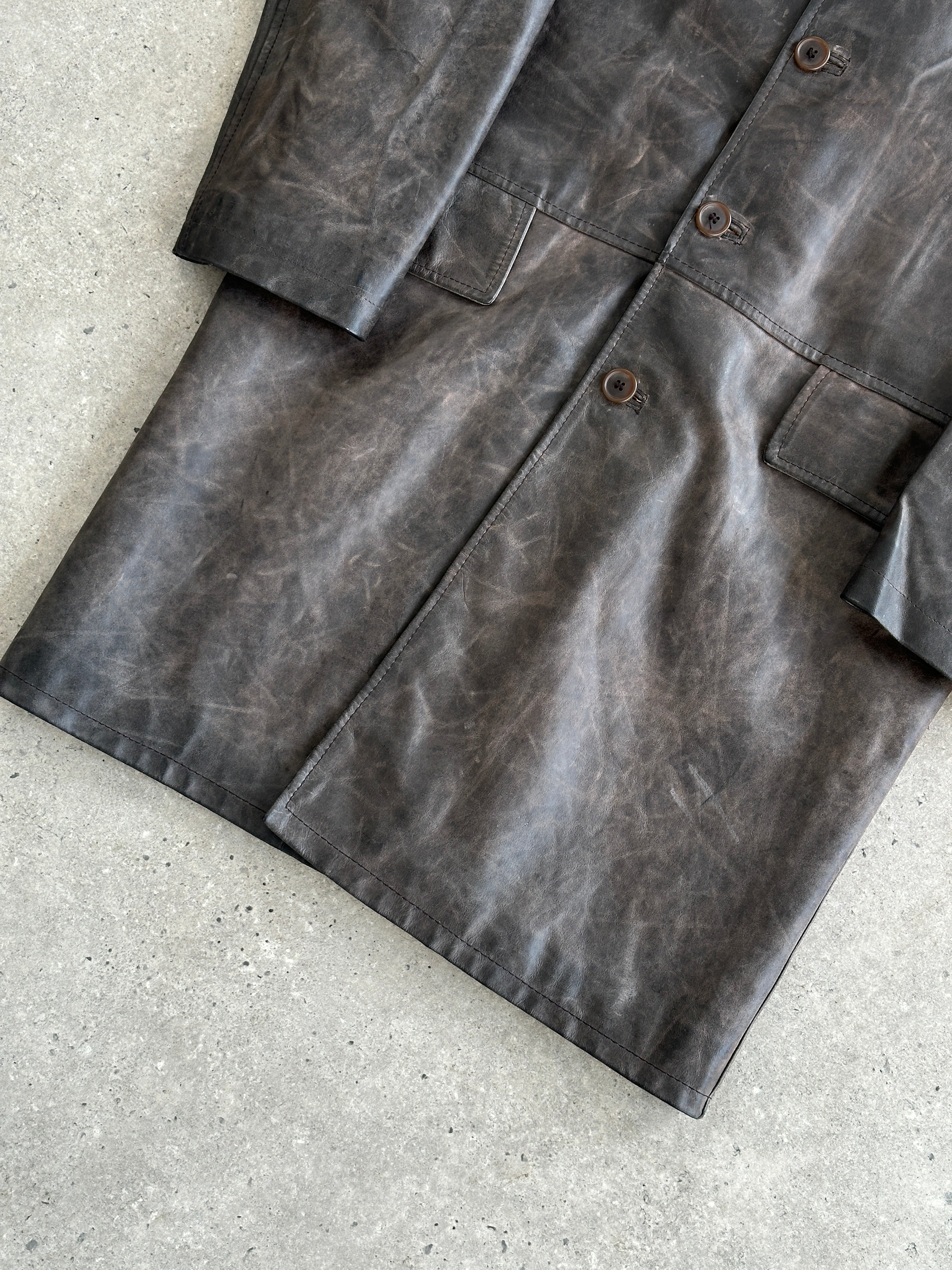 Vintage Italian distressed leather jacket, men's size L, featuring rugged, vintage-style leather with a classic distressed finish.