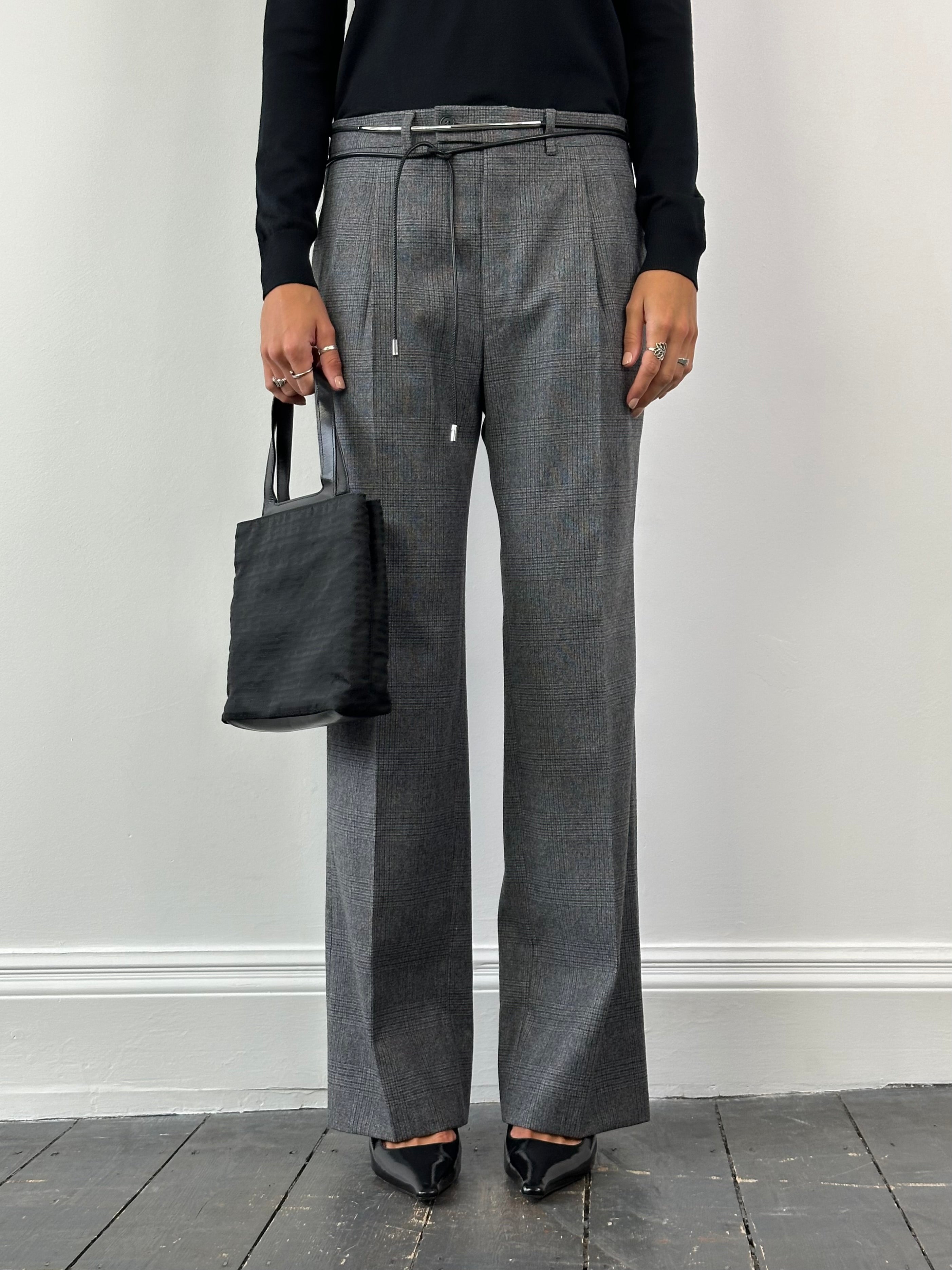 Italian Vintage brushed wool check tailored trousers in size W30, featuring a classic pattern and precise tailoring.
