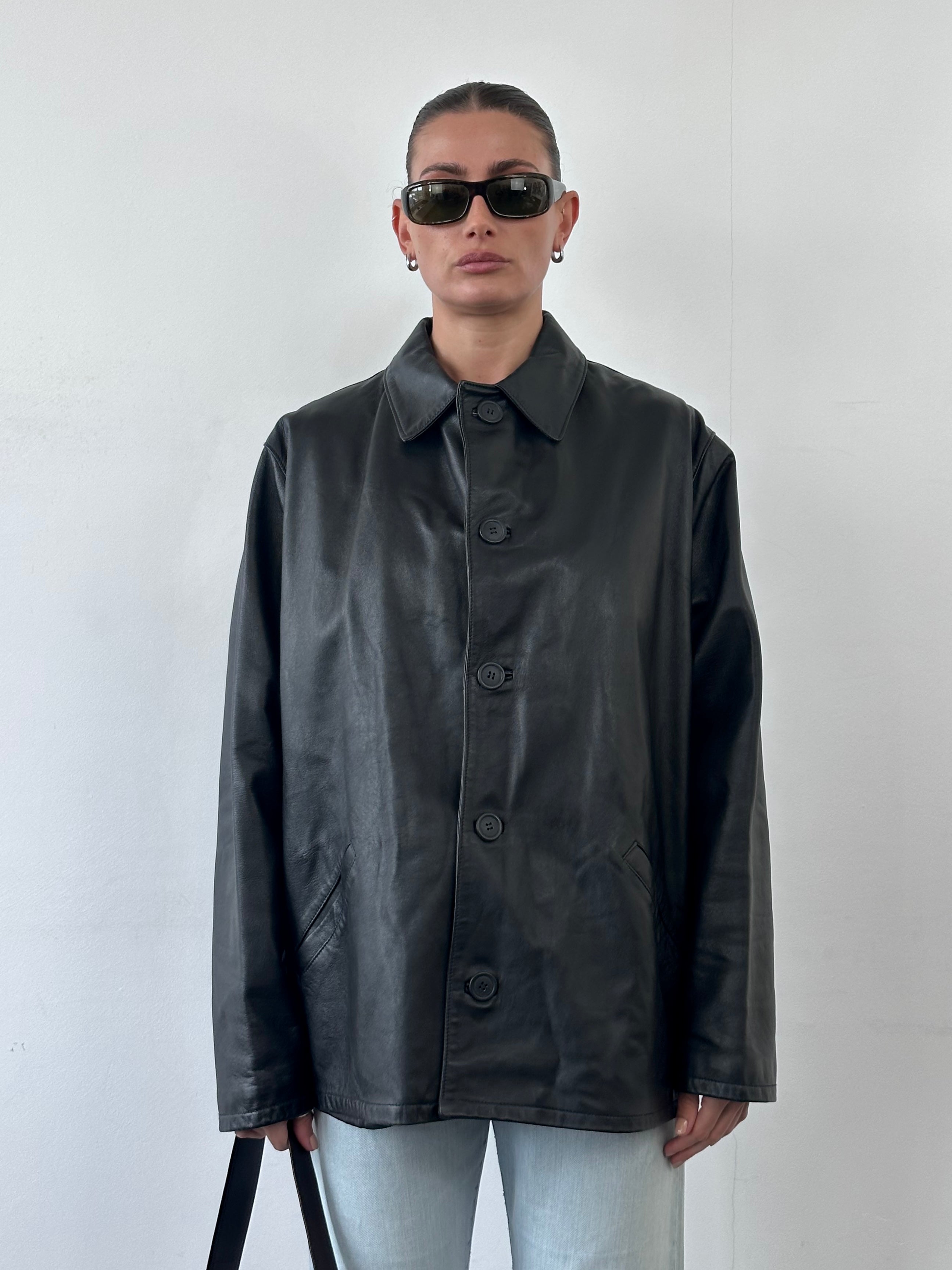 Vintage Italian vintage smooth leather jacket, size L, showcasing classic design and high-quality soft leather.