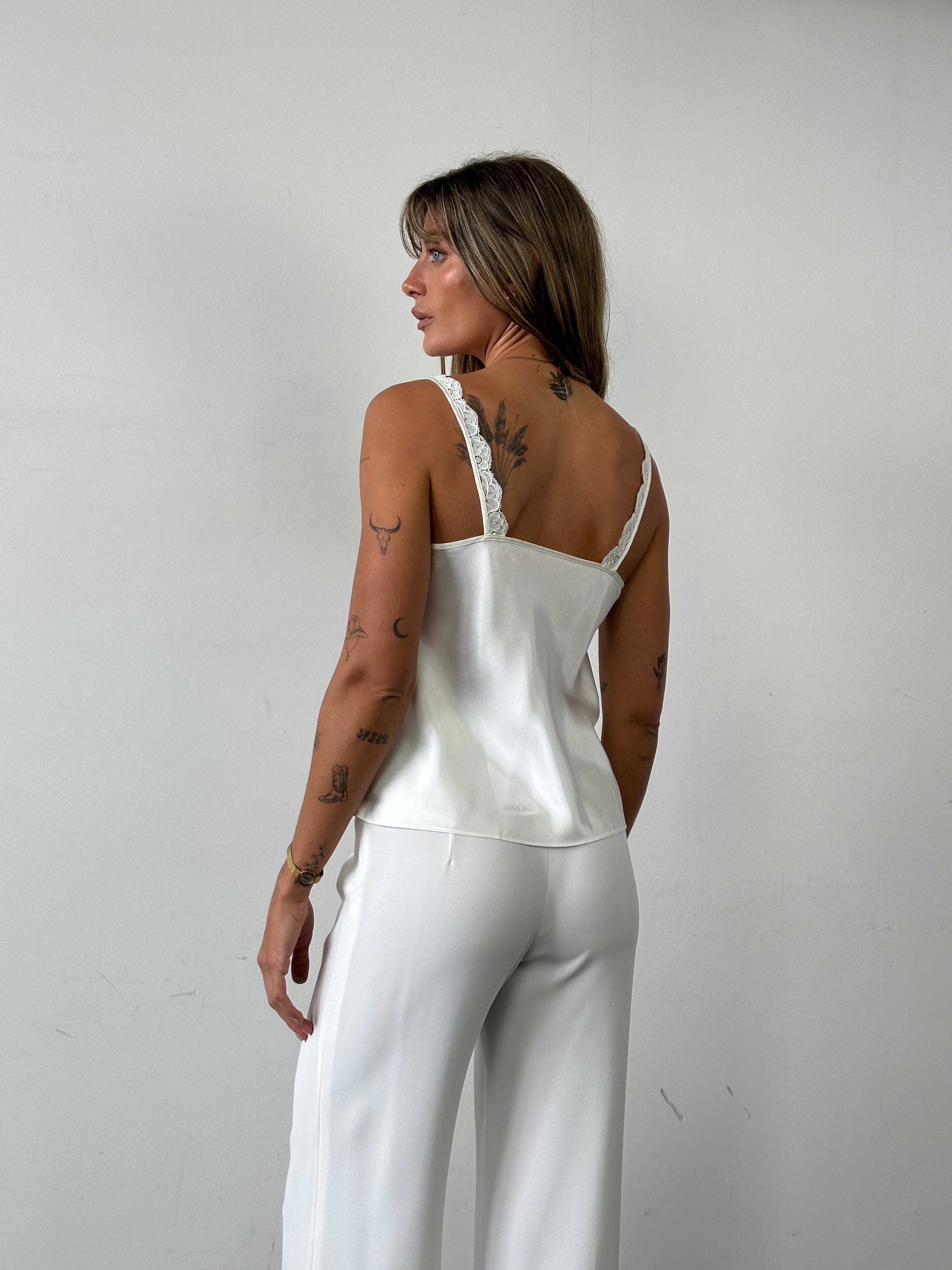 St Michael lace cami top in size M, featuring delicate lace details and a soft fabric, perfect for casual or layered wear.