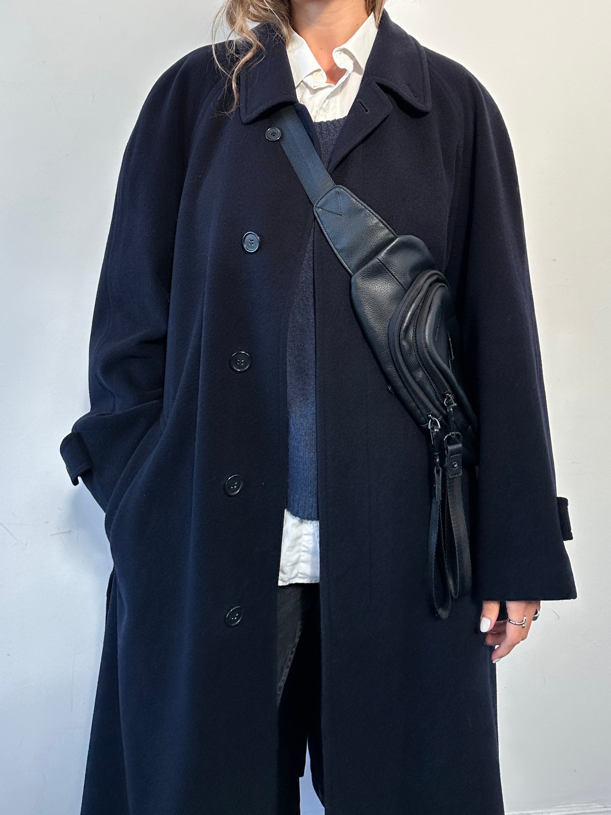 Vintage pure wool belted coat with concealed placket, XL size, showcasing classic style and tailored fit.
