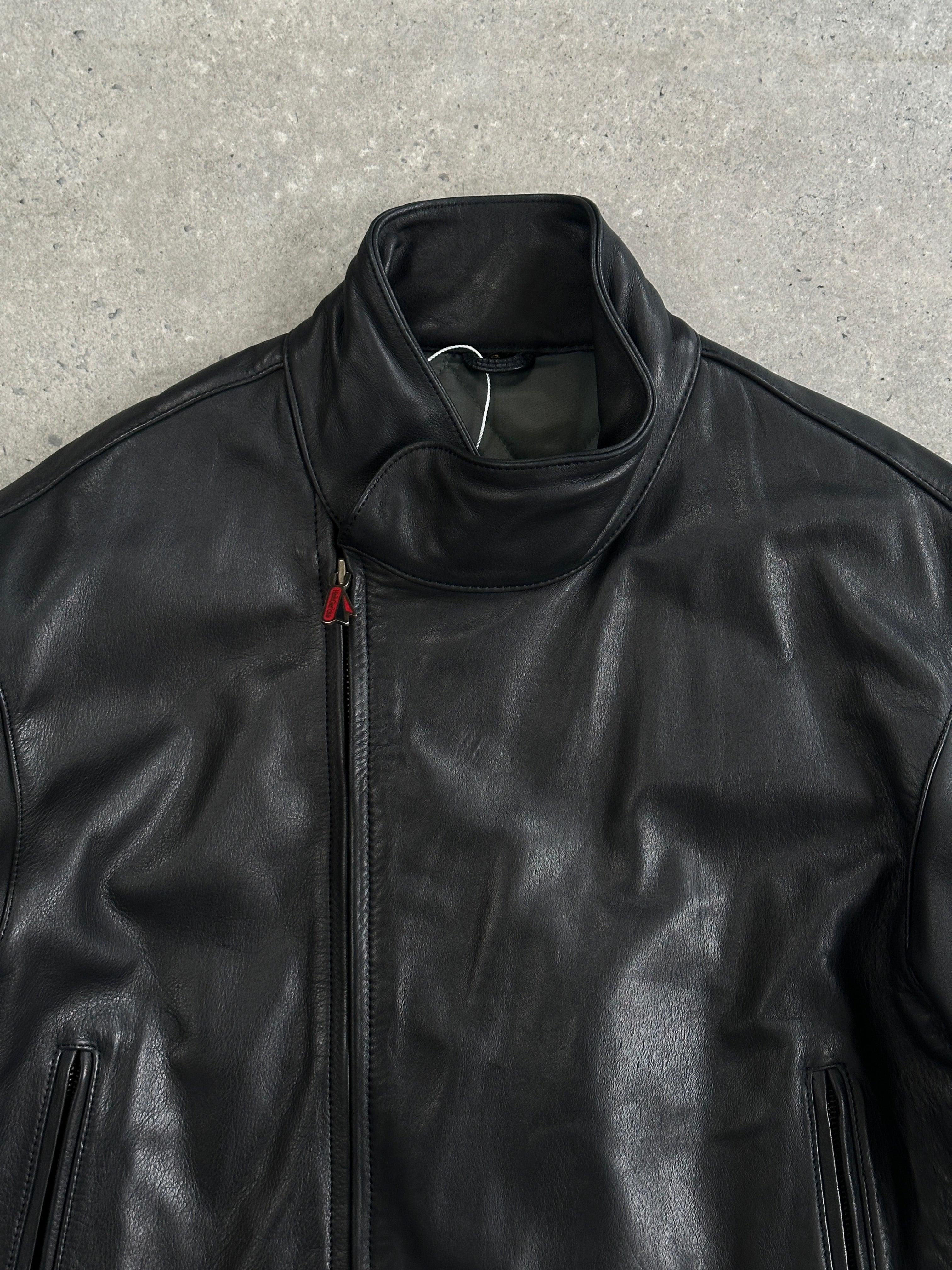 Vintage high neck leather jacket in smooth leather, size L/XL, showcasing classic vintage style with a sleek design.