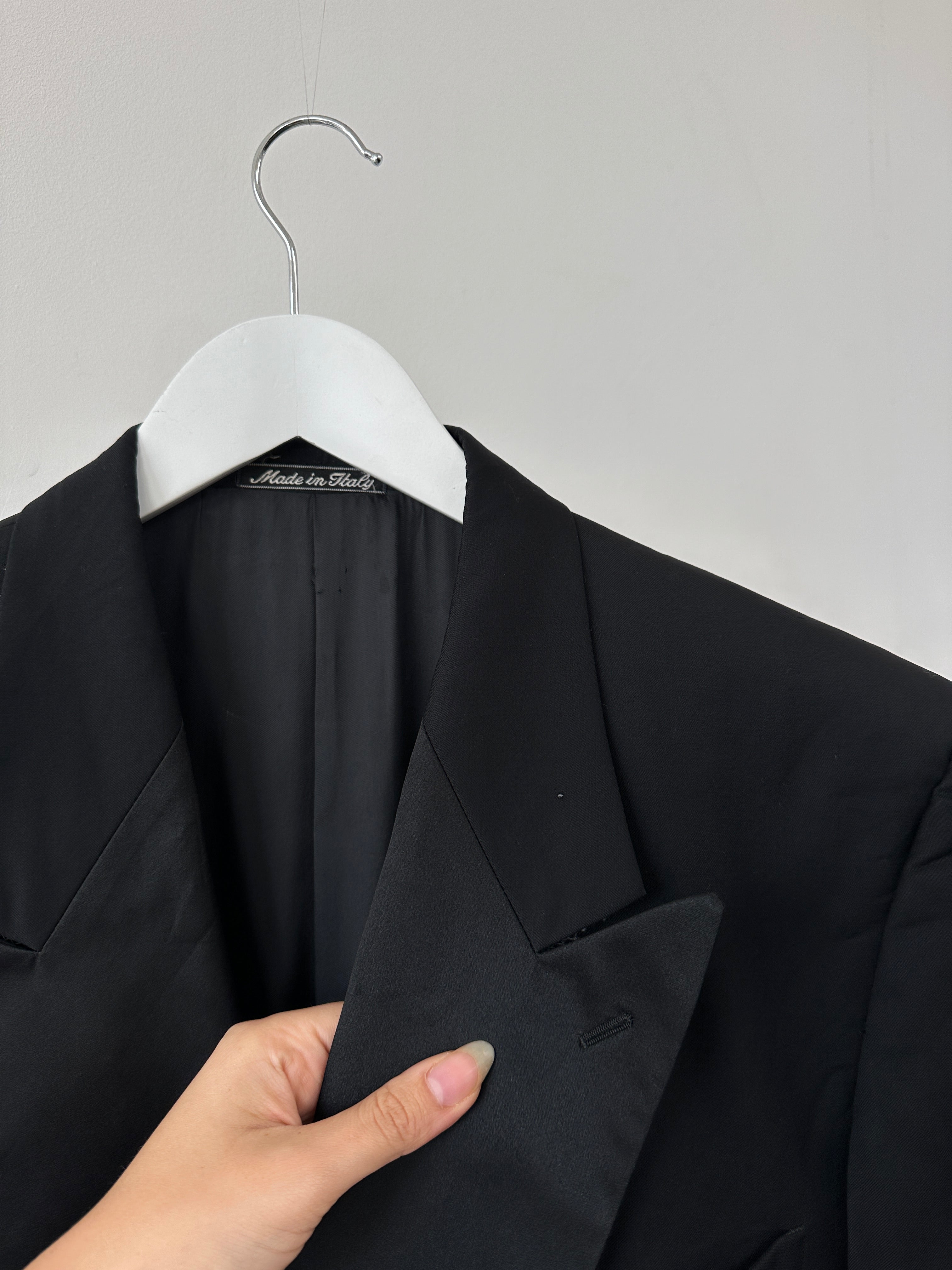 Giorgio Armani double-breasted blazer in size L/XL, tailored black blazer with sleek lapels and classic fit.