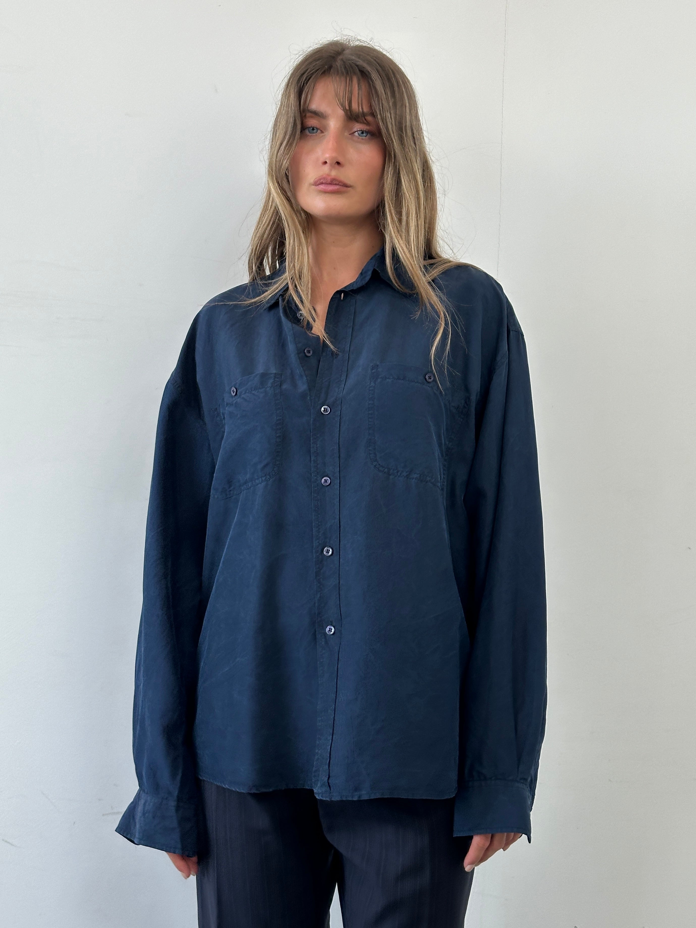 United Colors of Benetton 90s relaxed fit pure silk shirt in XL, shown with a button-up front and classic collar.