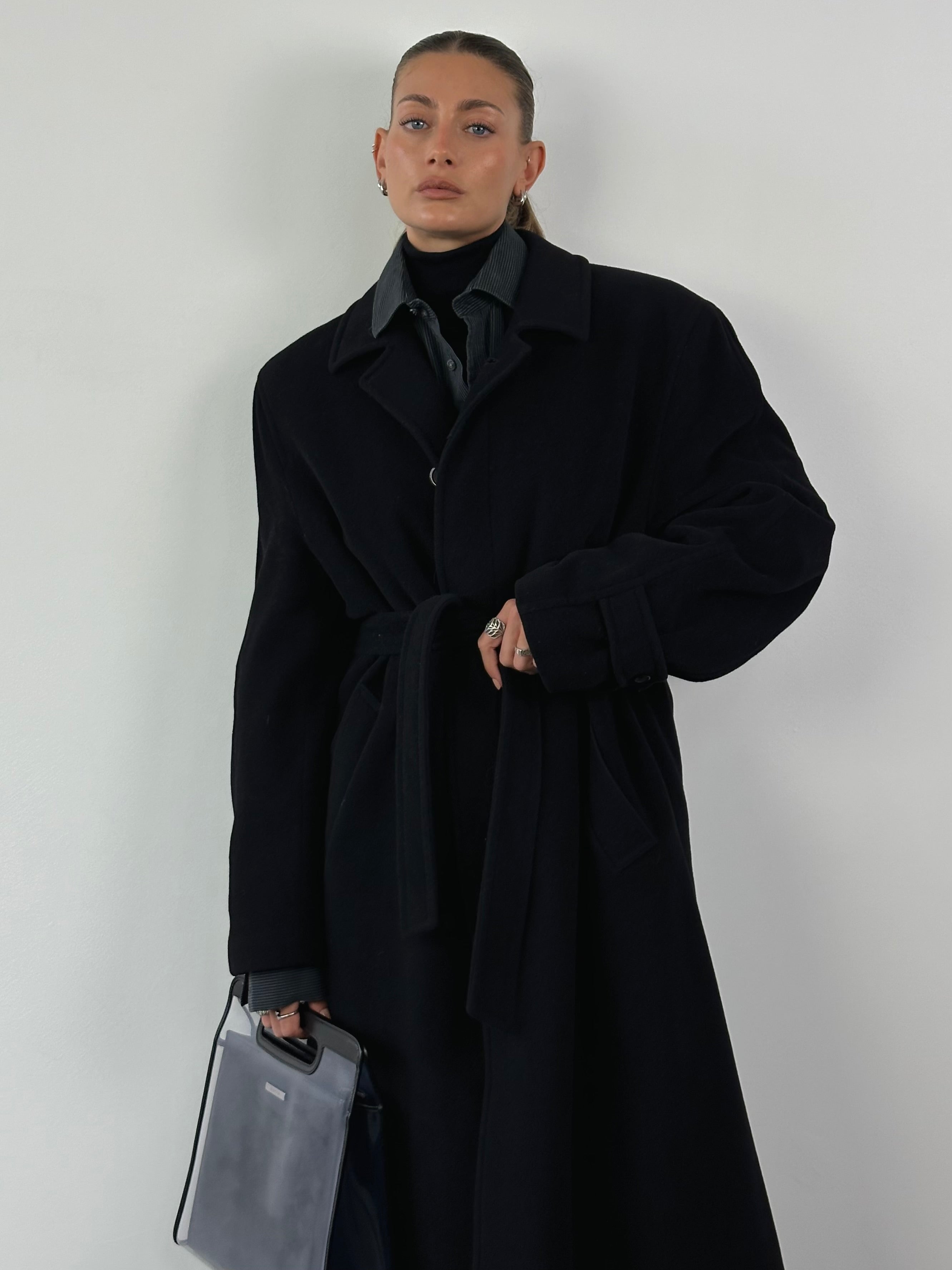Vintage wool and cashmere belted coat in XXL, featuring a classic design and cozy texture, perfect for cold weather wear.