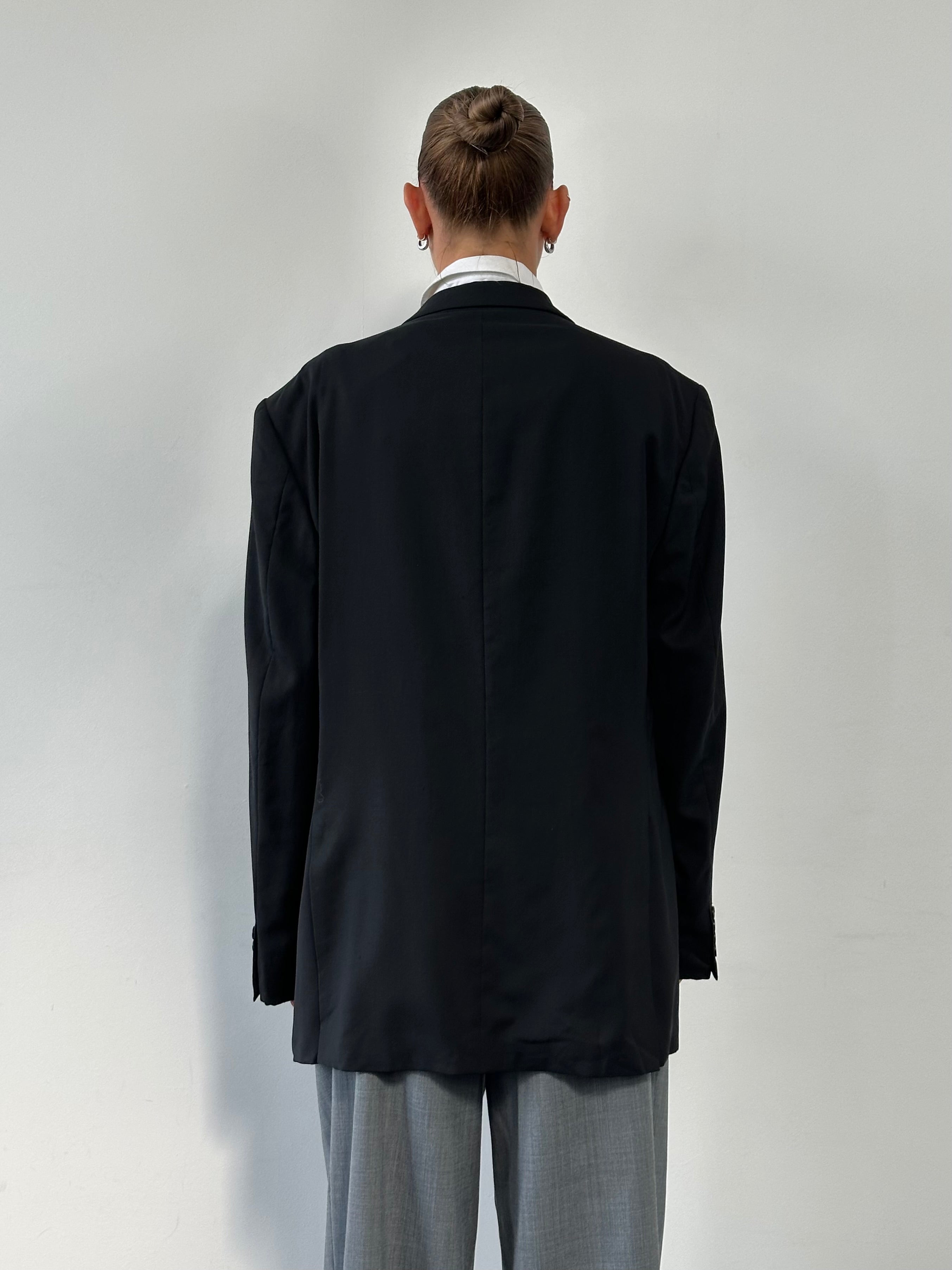 Yves Saint Laurent 1990s pure wool single-breasted blazer in size 46R/XXL, dark tailored blazer with notch lapel.