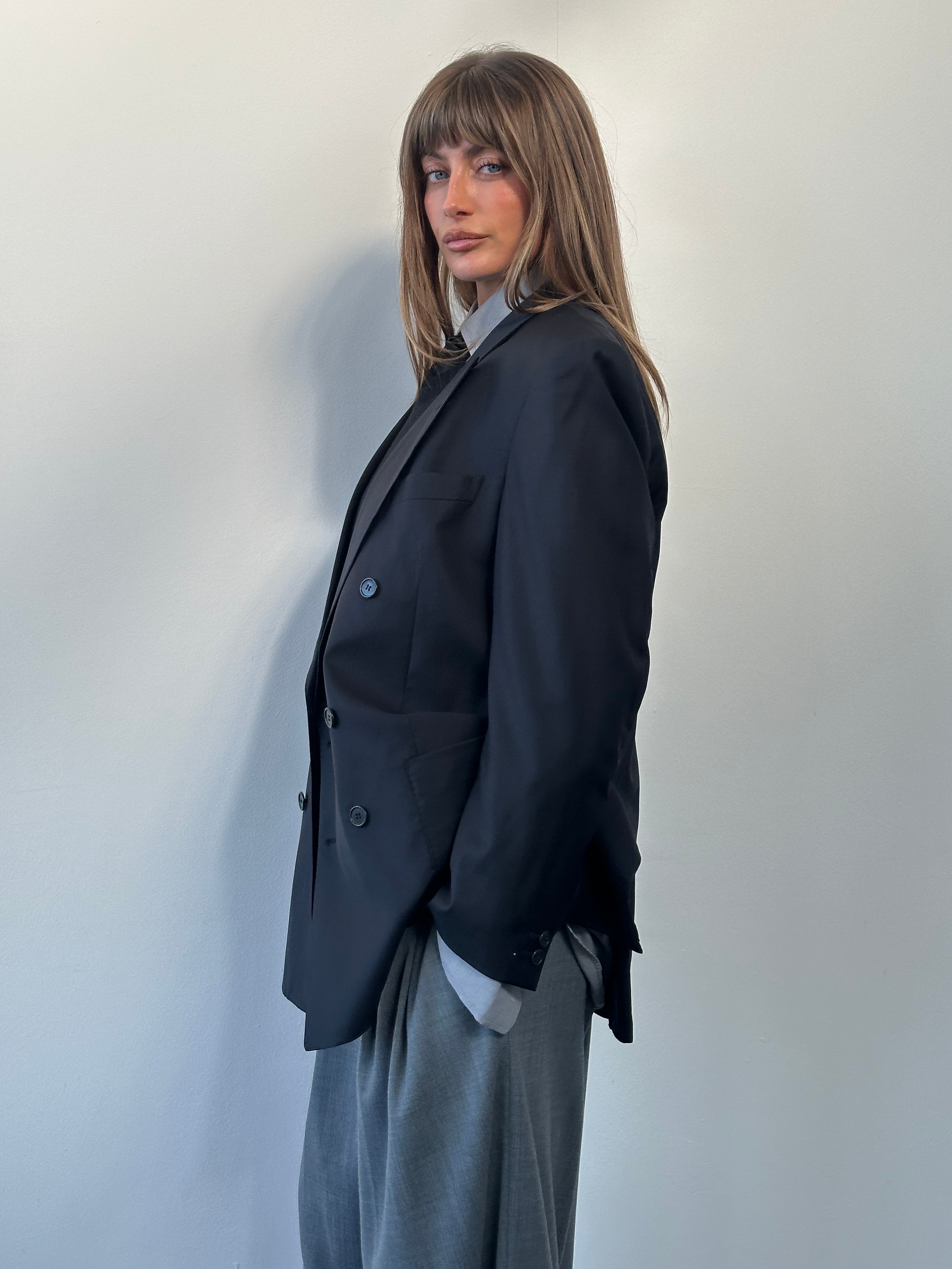 Louis Feraud x Loro Piana 1990s pure wool double-breasted blazer, size 40R/L, showcasing classic tailored design and quality fabric.
