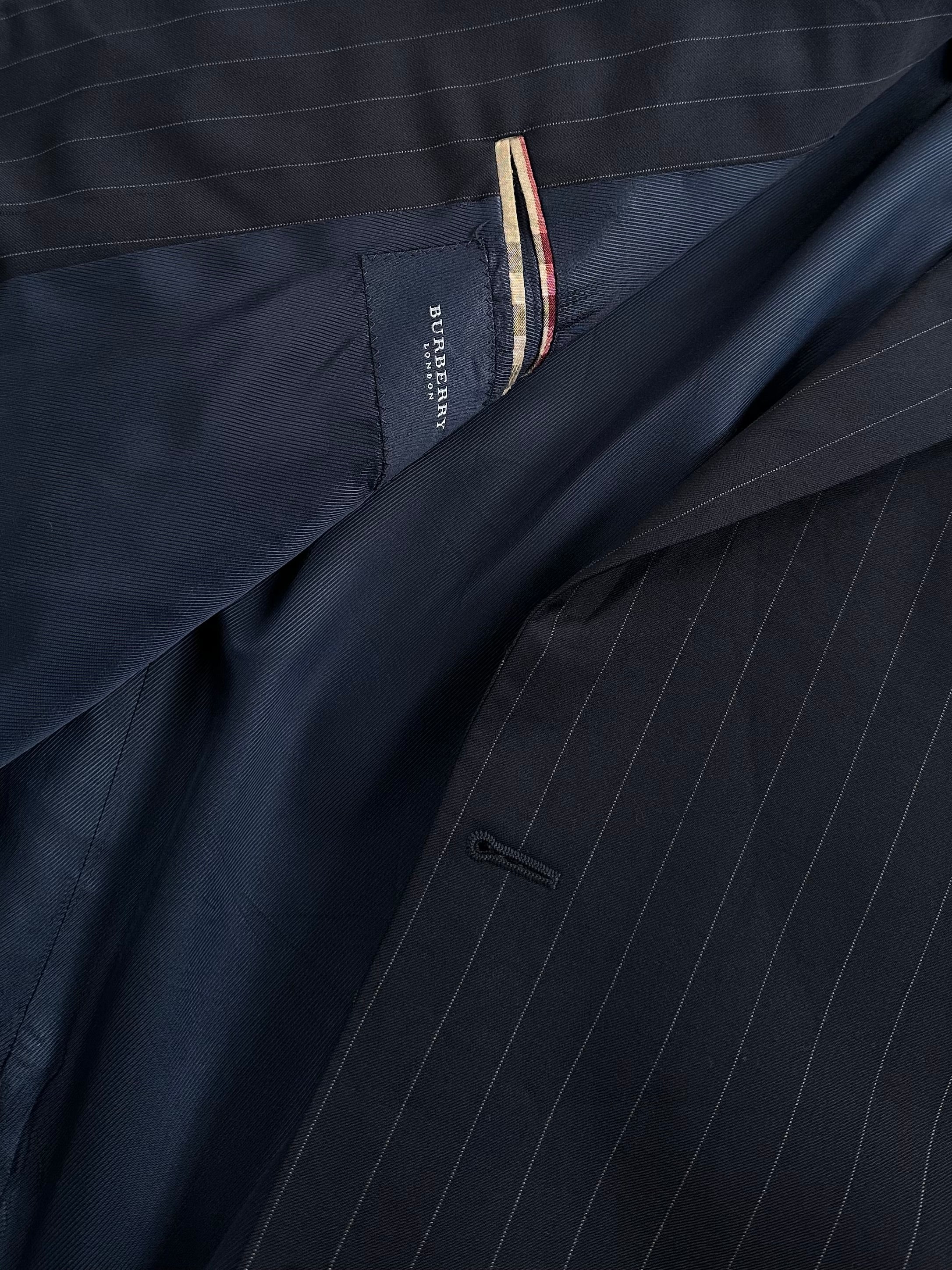 Burberry London 2000s wool striped single-breasted blazer in size 48R/XXL, featuring classic tailored fit and signature design.