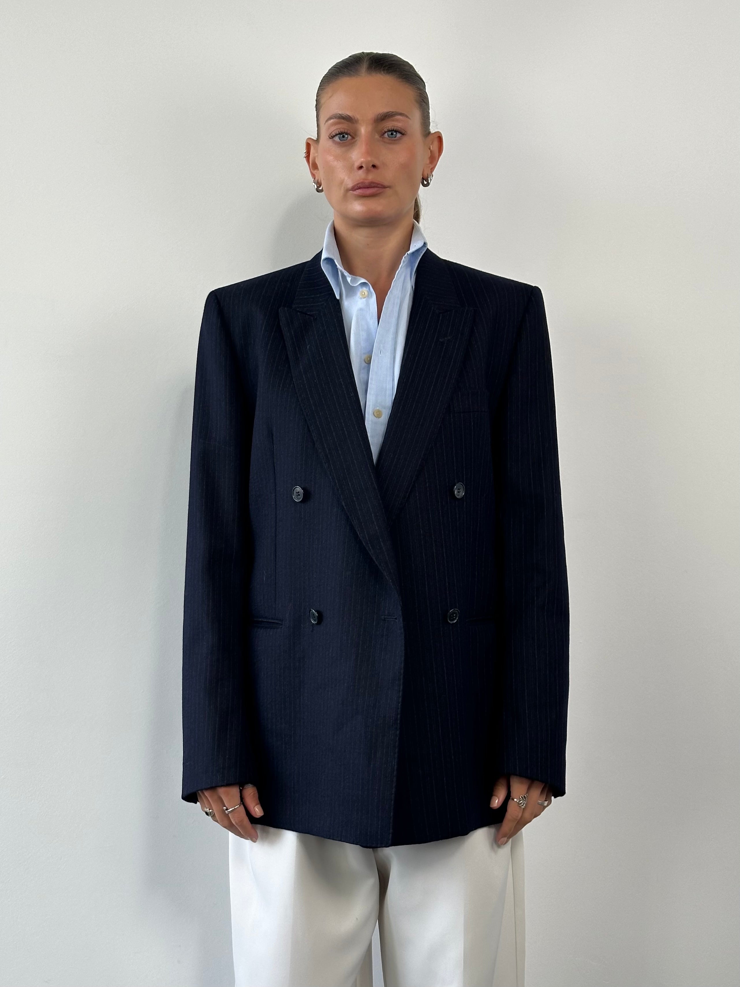 Vintage pure brushed wool stripe double-breasted blazer in navy with notch lapels, size 42R/L, tailored fit for classic style.