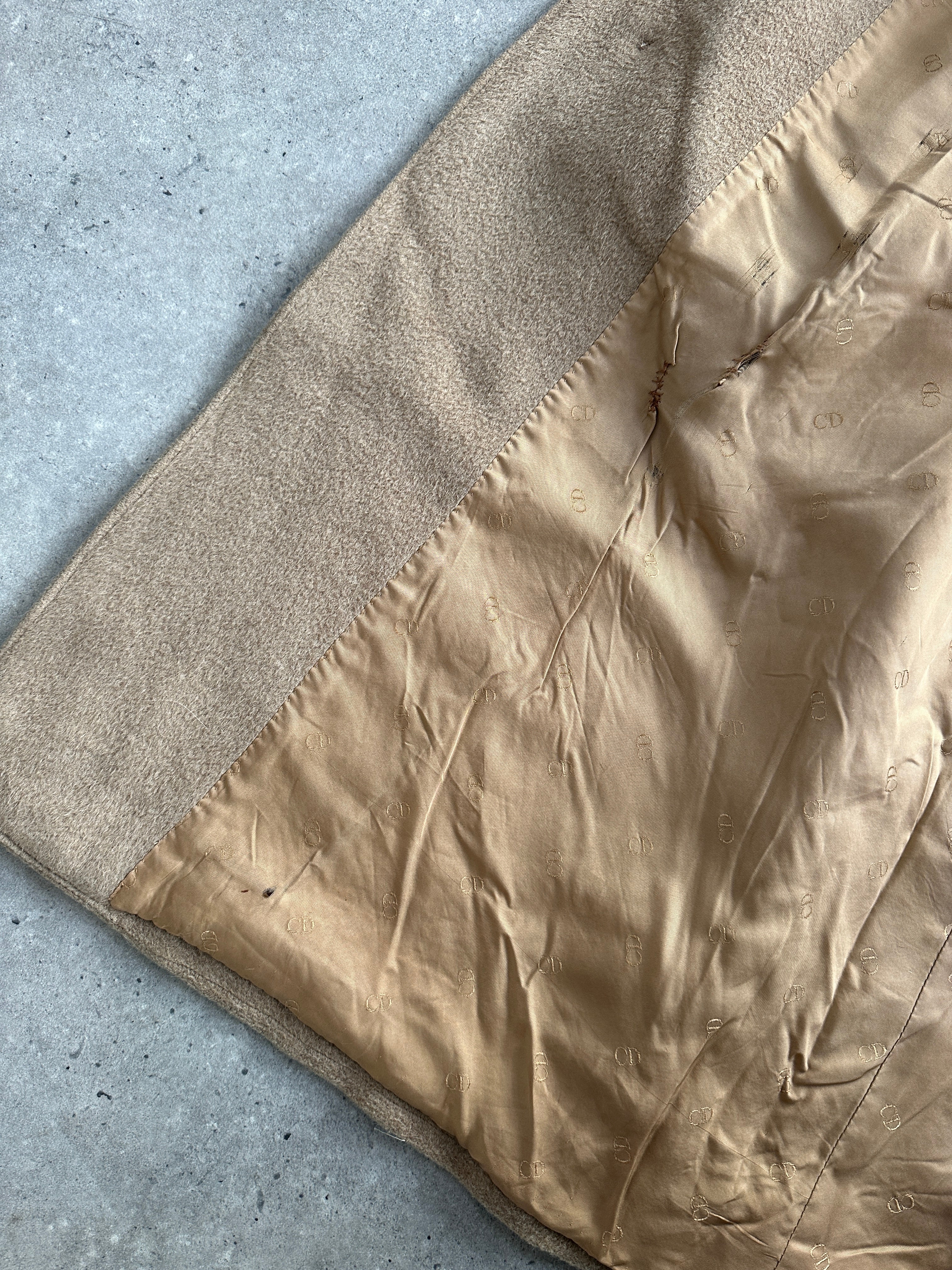 Christian Dior Monsieur 1970s wool coat with concealed placket, in XL/XXL size, featuring classic tailored design and neutral color.