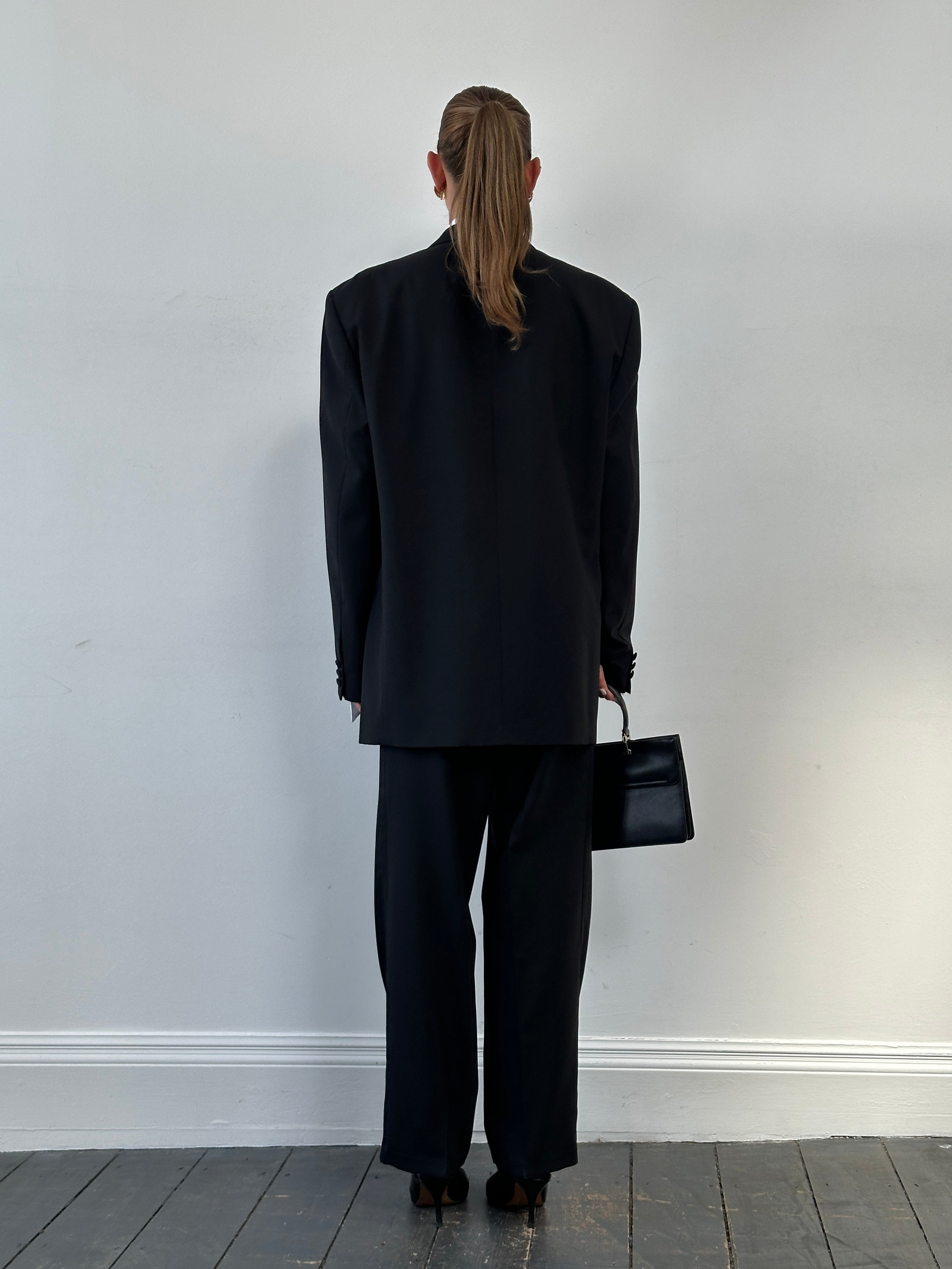 Vintage 1990s pure wool double-breasted tuxedo suit in size 46R/W34-36, tailored fit with classic lapels and elegant style.