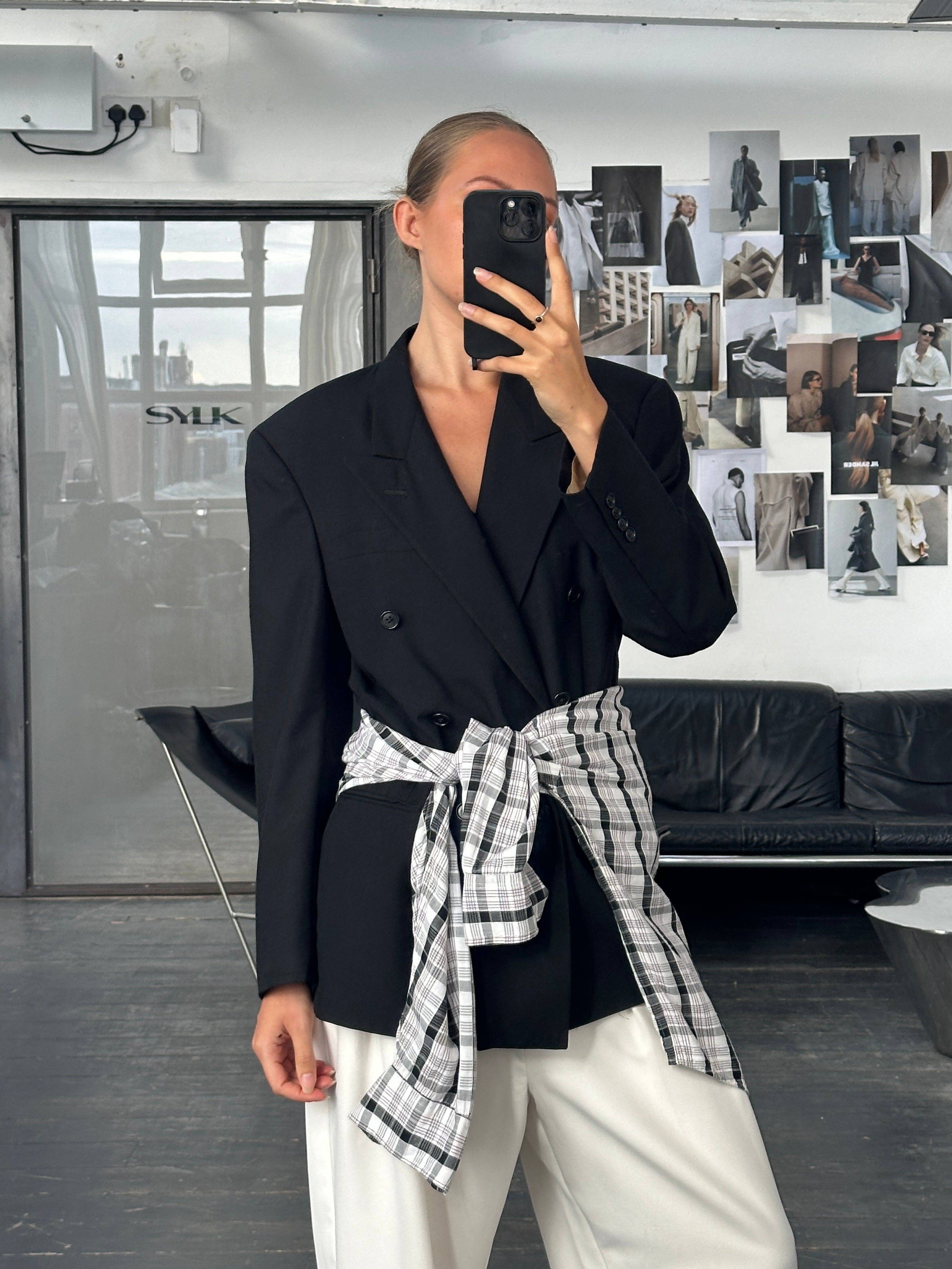 Christian Dior Monsieur 1980s pure wool double-breasted blazer, L/40R, showing tailored fit and classic design details.