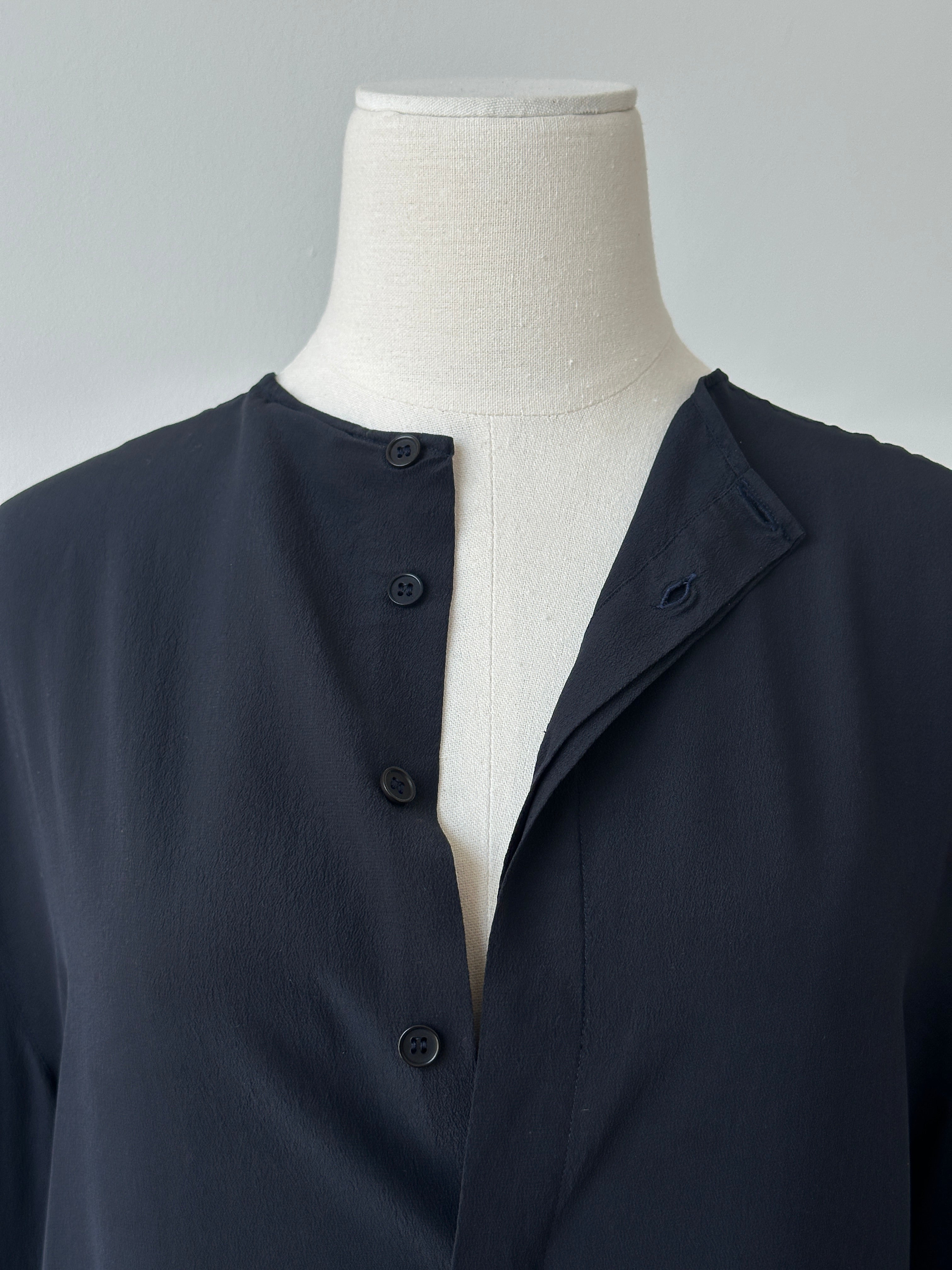 Giorgio Armani 1990s Pure Silk Button Back Shirt - M