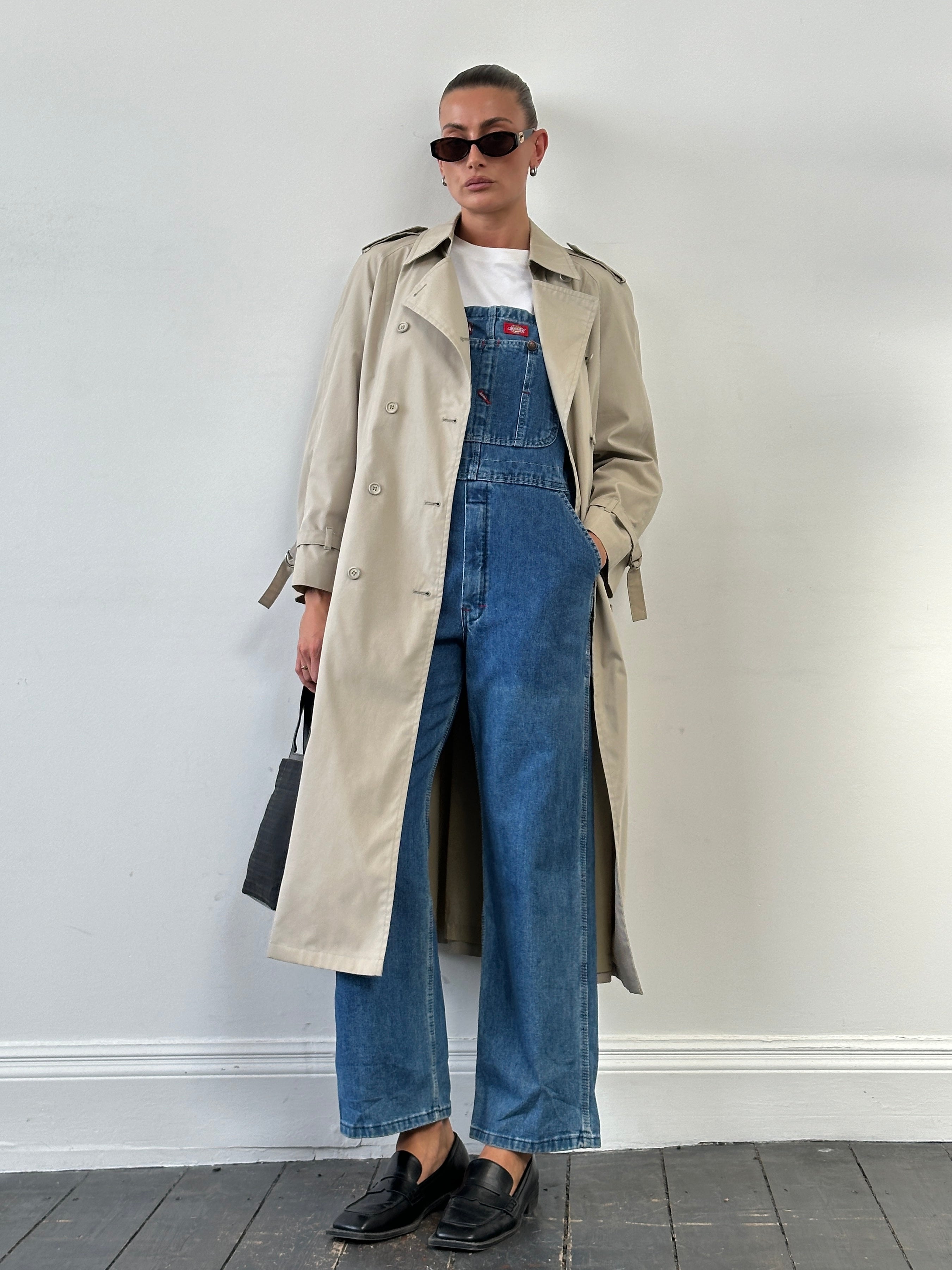 Dickies pure cotton denim dungarees in medium size, featuring classic workwear style with front pockets and adjustable straps.