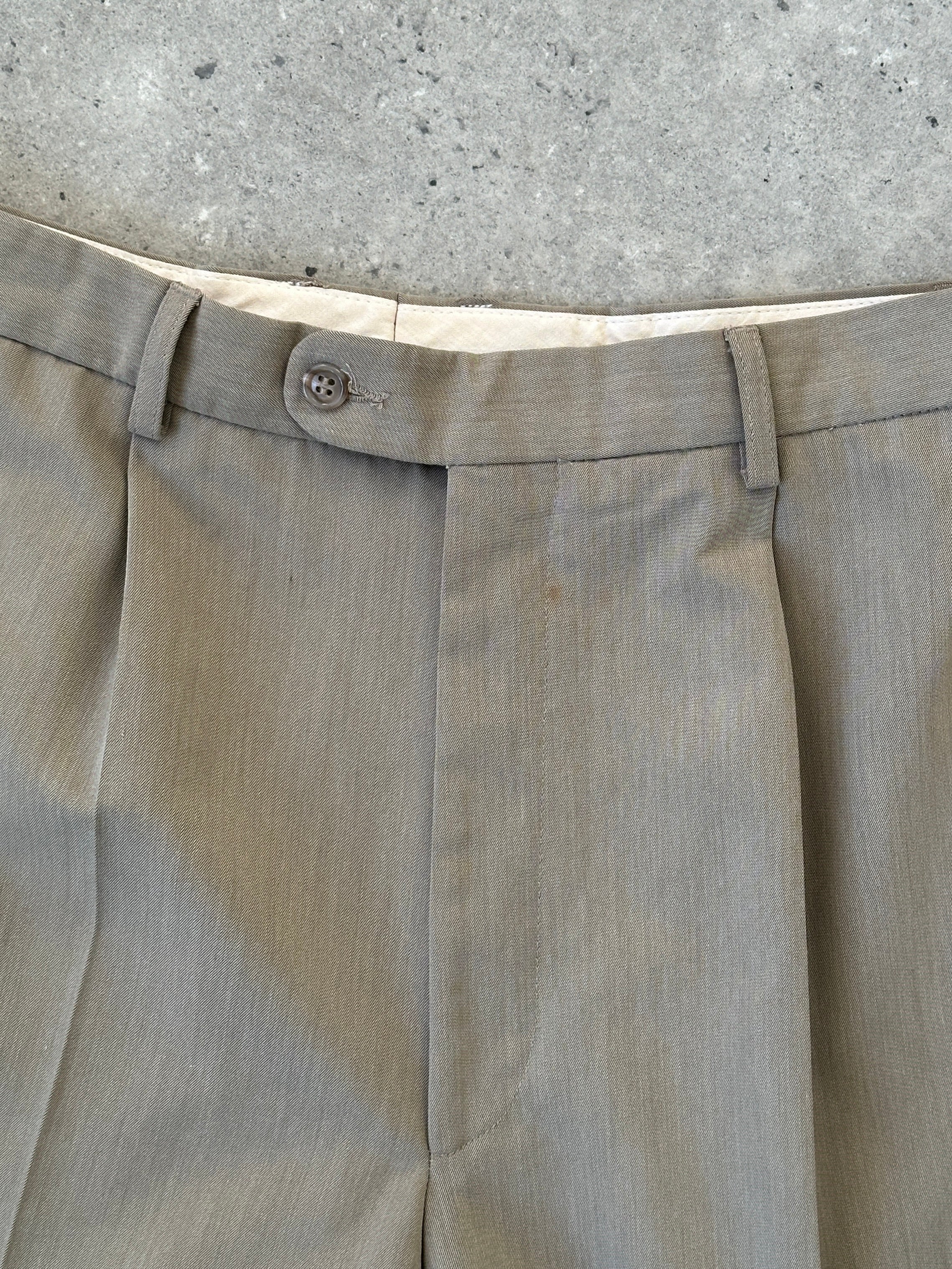 Pierre Cardin Three Piece Suit - 44R/W34 - SYLK