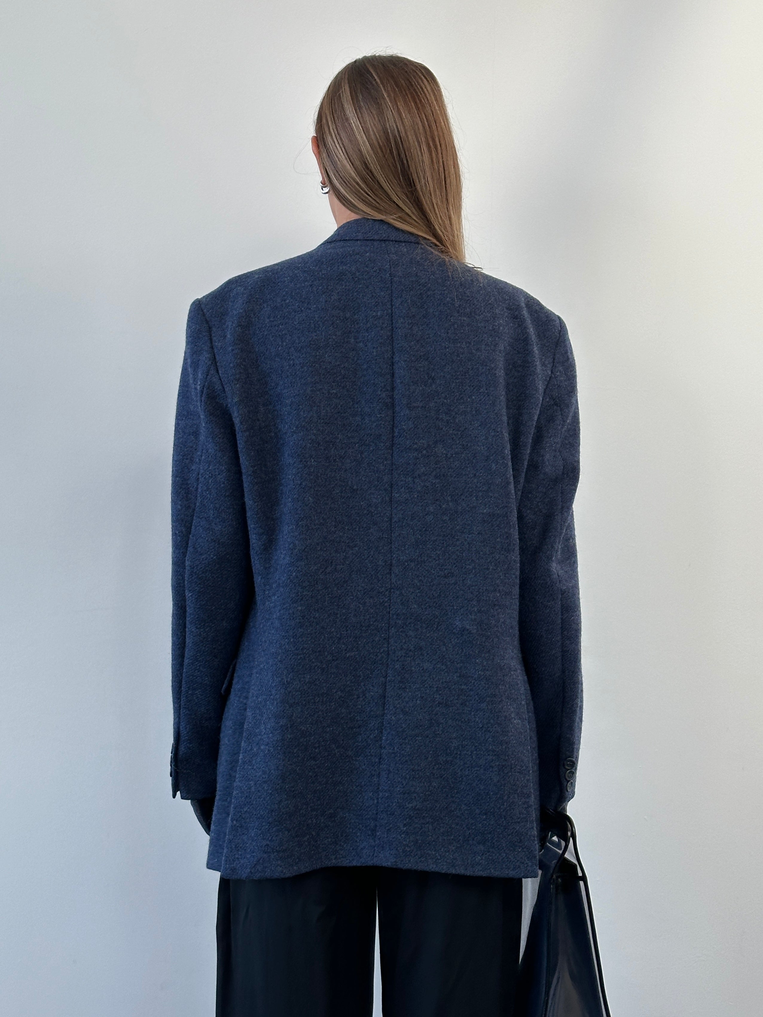 Burberry 1990s pure brushed wool blazer in size 44R/XL, tailored fit with classic check pattern and structured lapels.