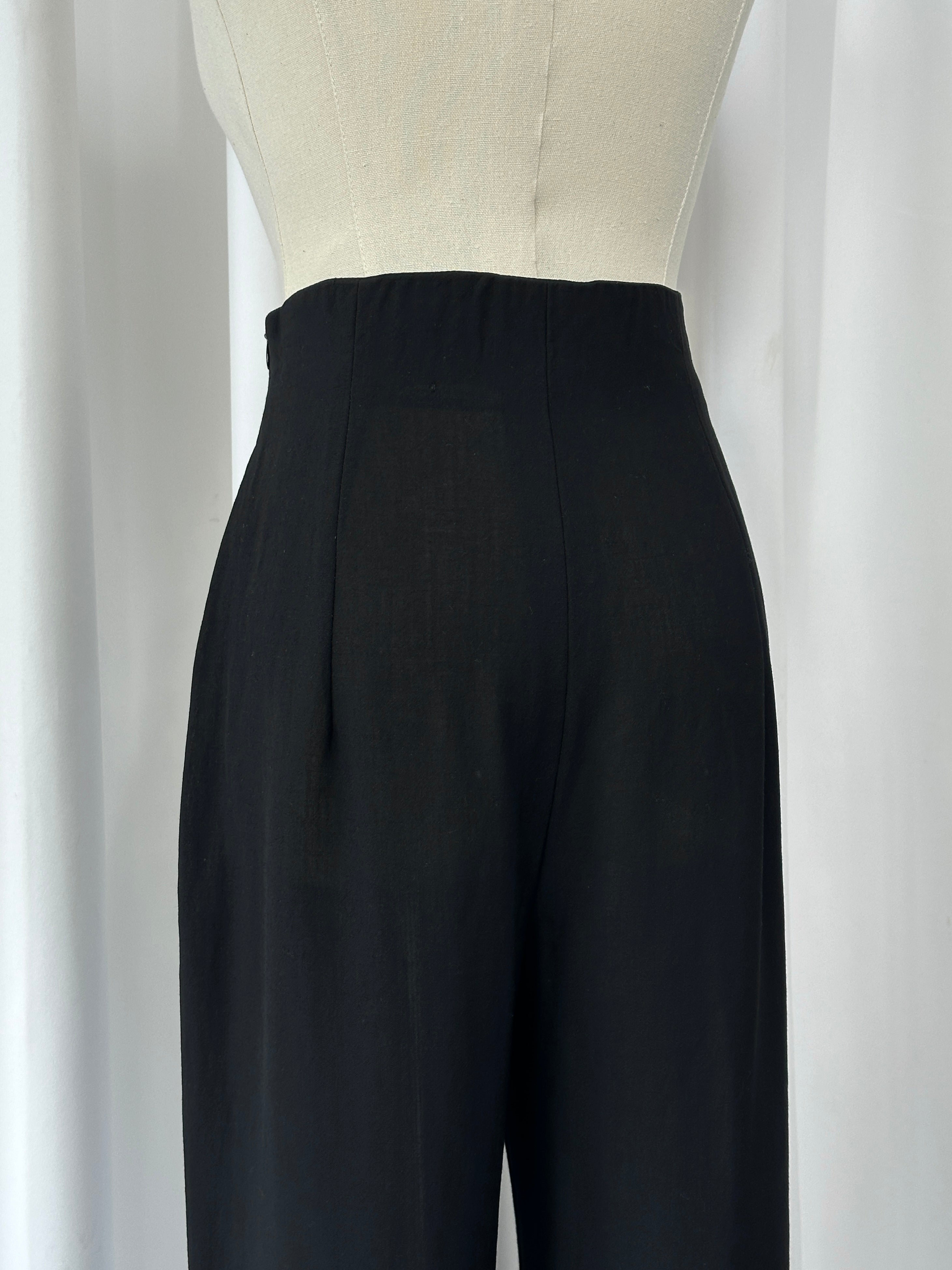 Max Mara 1990s tailored wool high-waisted straight-leg trousers, size W24, in a classic fit and neutral color.