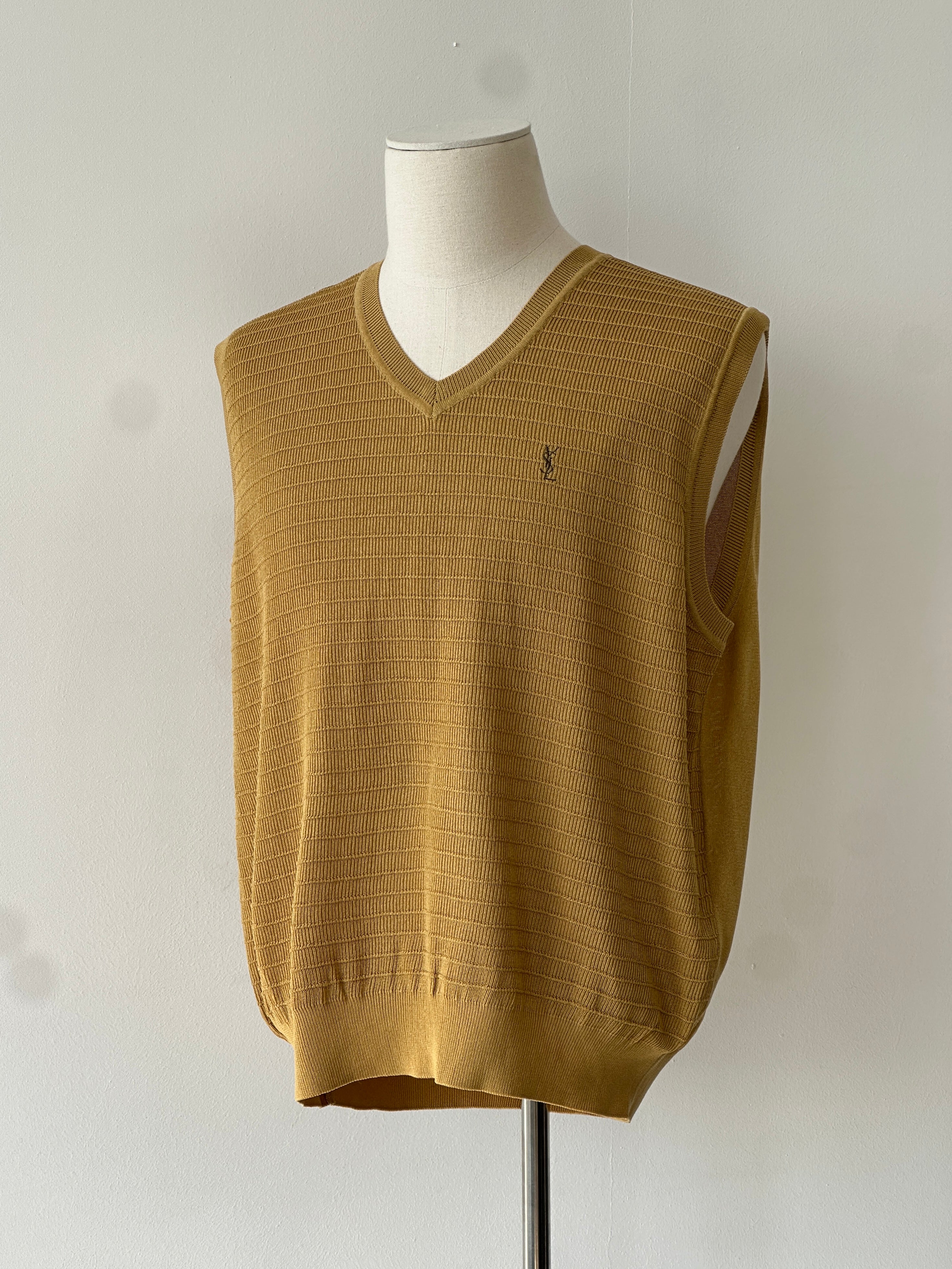 Yves Saint Laurent 2000s Sleevless V Neck Jumper - M