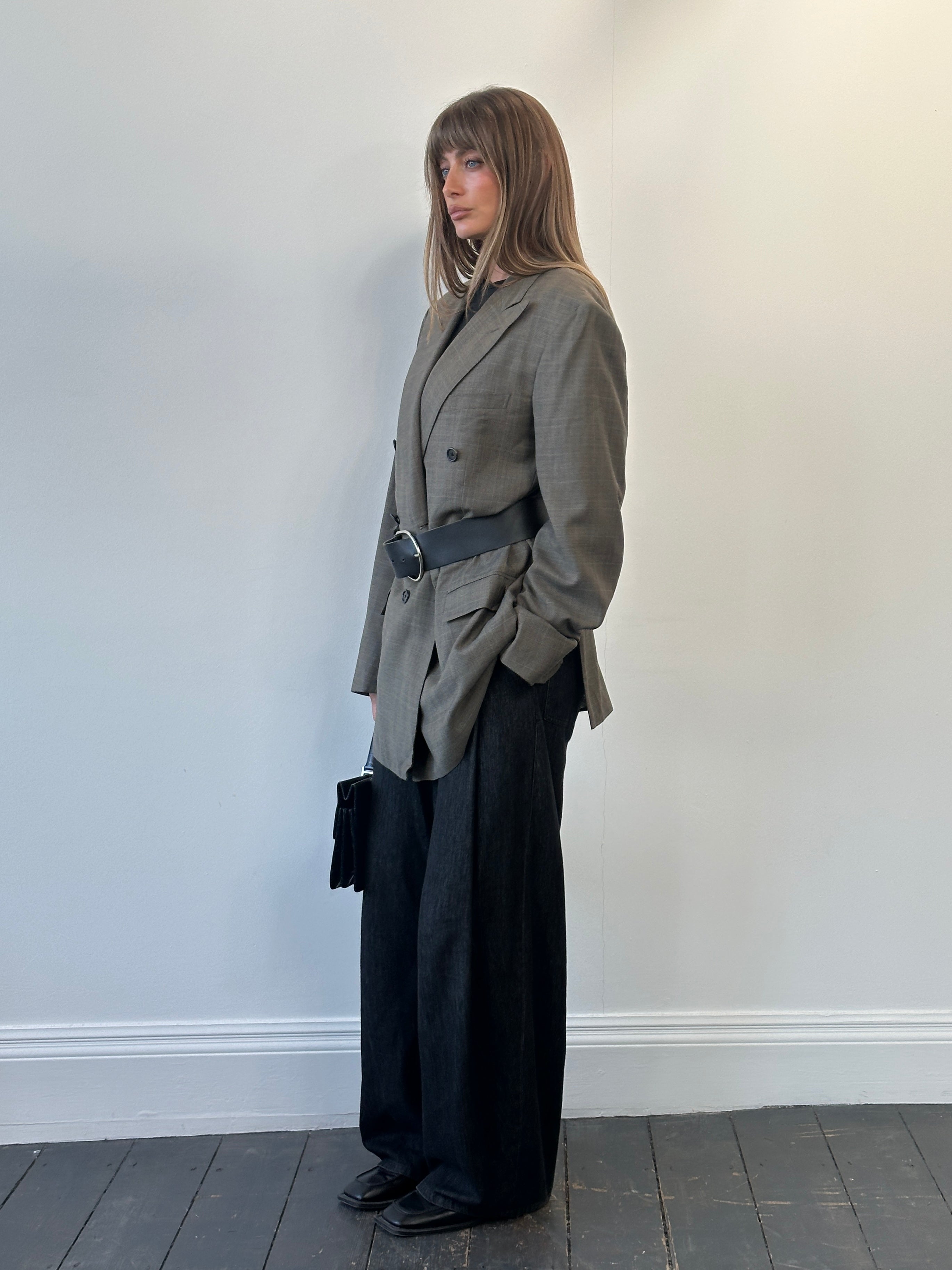 Ralph Lauren 1980s pure wool double-breasted blazer in size 44L/XXL, featuring classic tailored design and navy blue color.