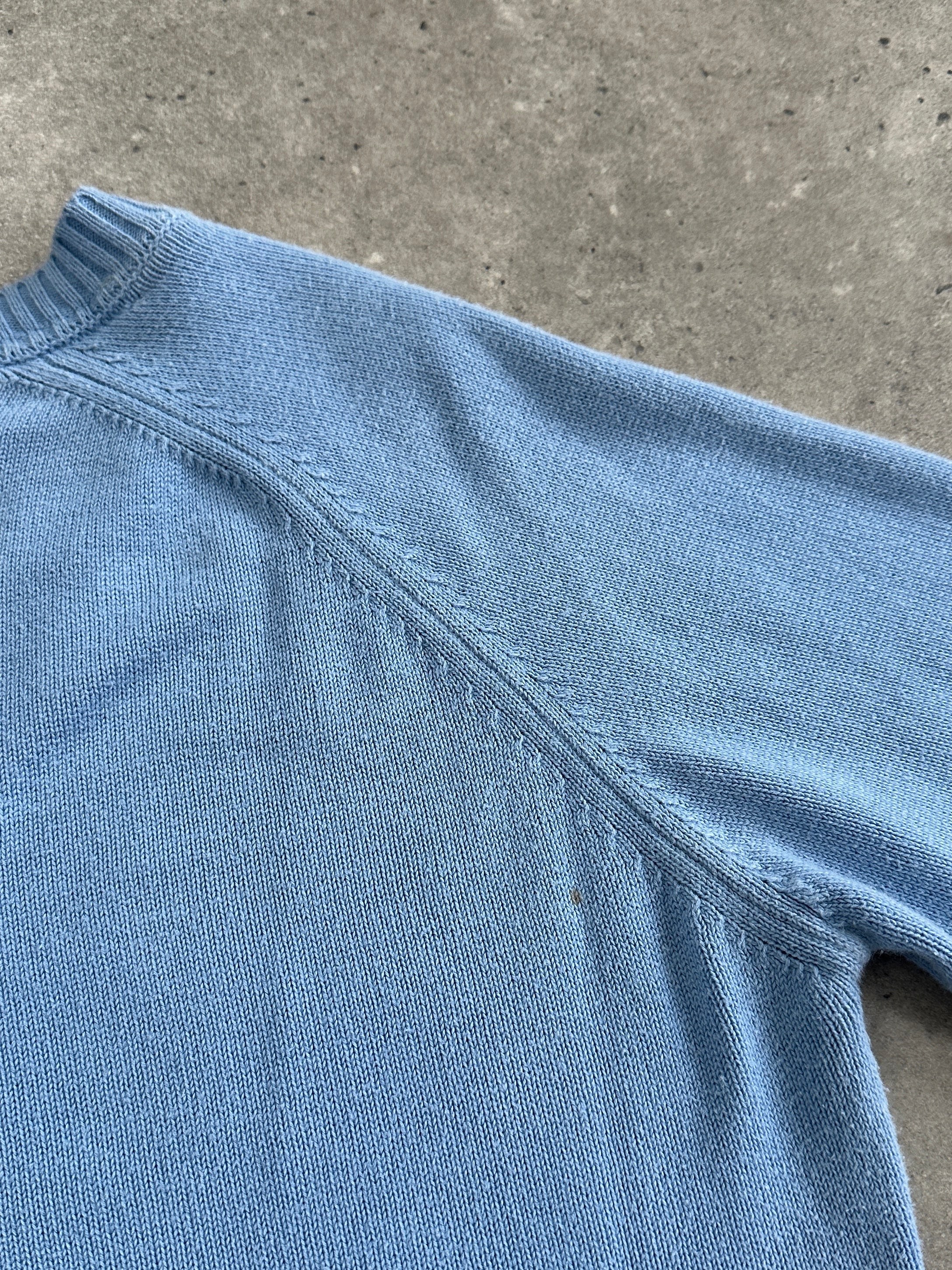 Burberry London 00s V-neck cotton jumper in beige with logo detail, size small, casual knit sweater for men.