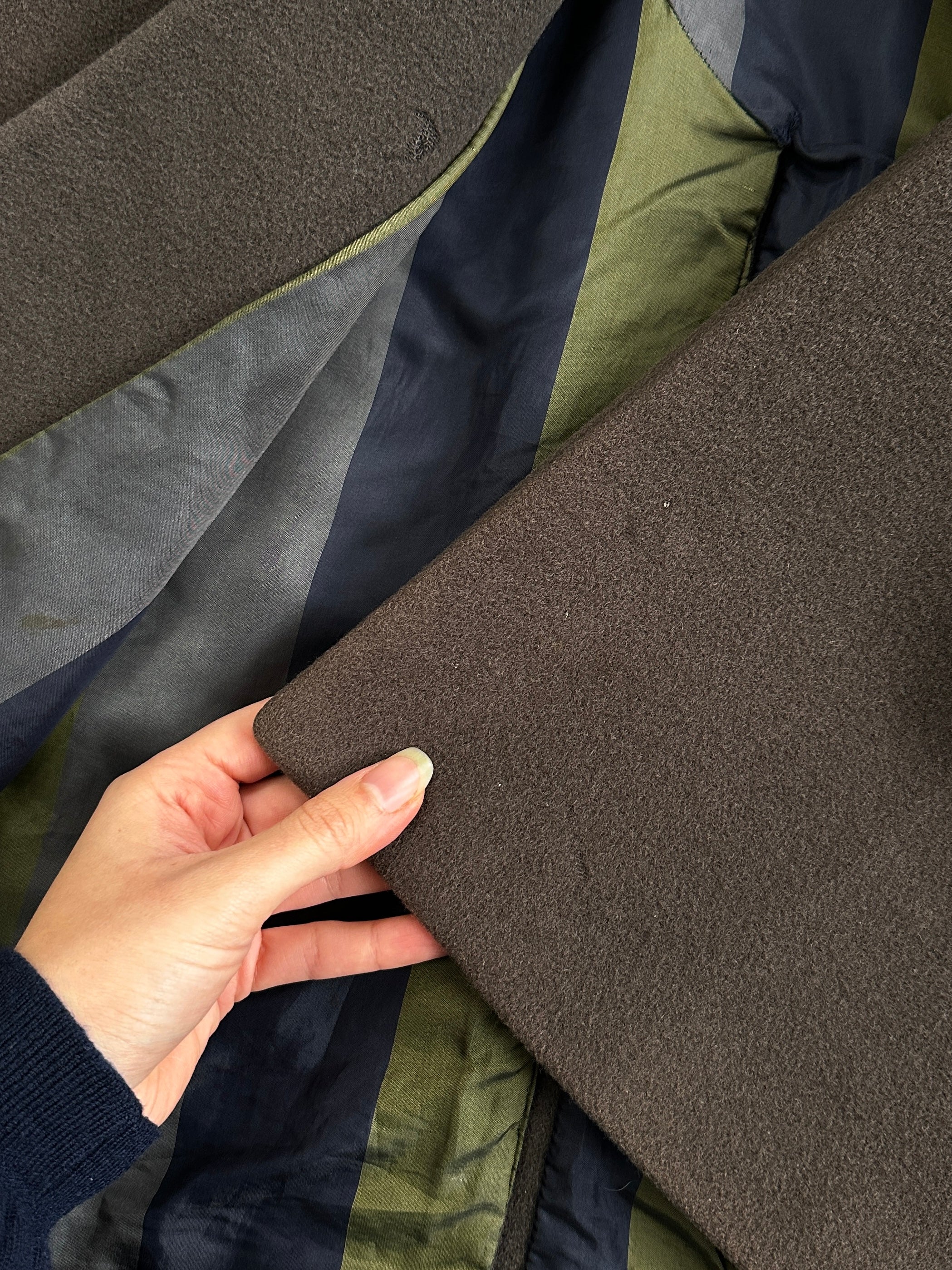 Emporio Armani 1990s pure virgin wool single-button coat in XS/S, shown in a classic tailored style with collar and button closure.