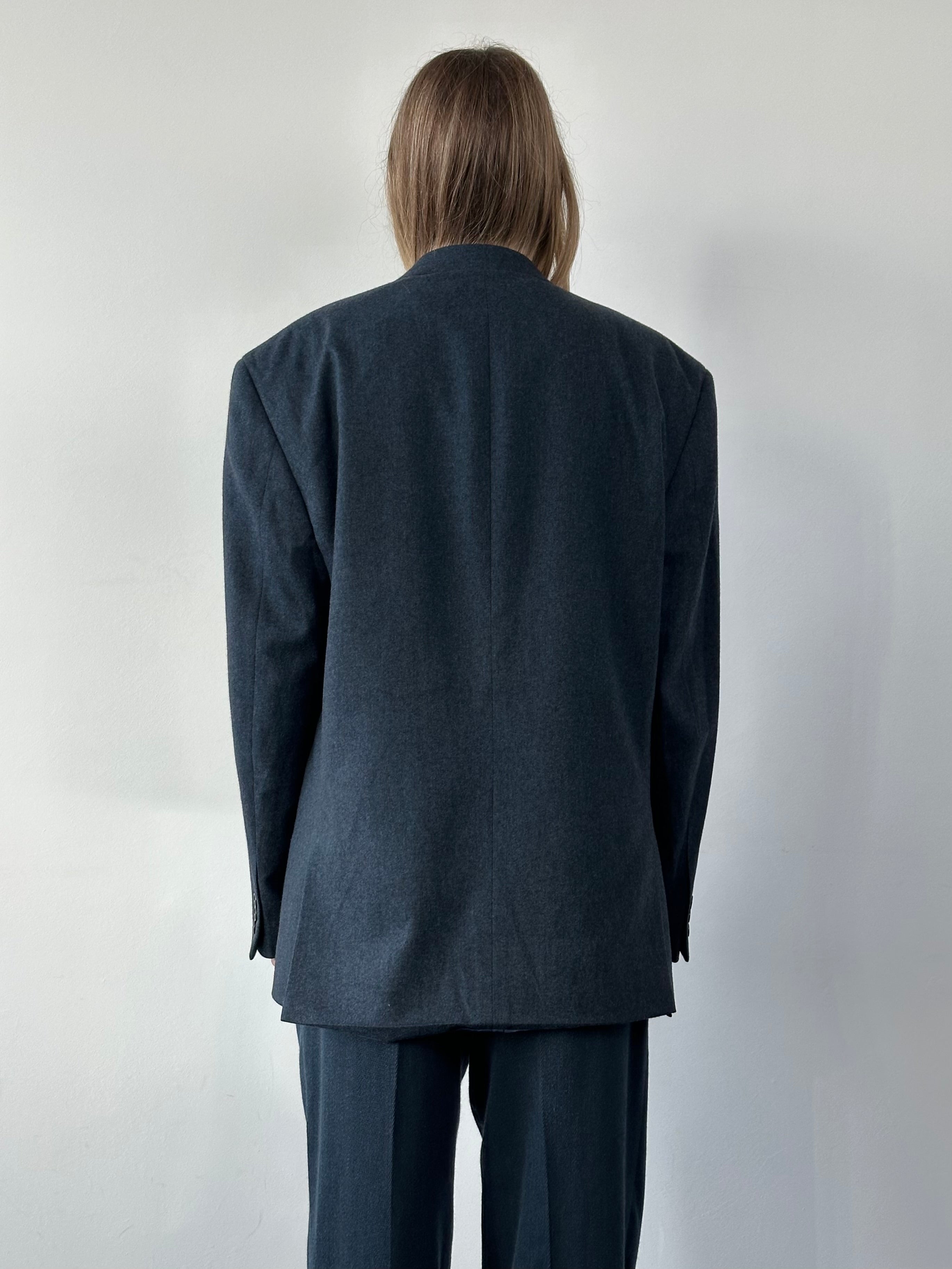 Missoni brushed wool cashmere single-breasted blazer in size 44R/XL, featuring a stylish tailored fit and classic design.