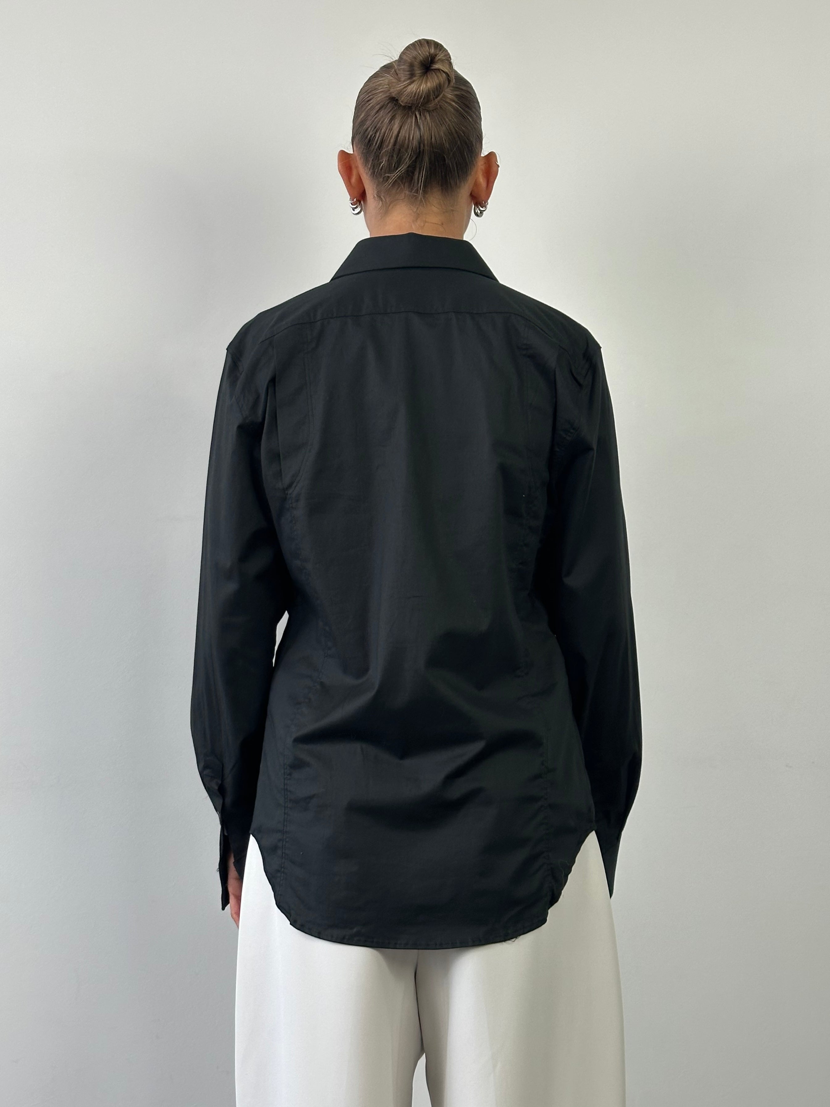 Gianfranco Ferre pure cotton stretch logo shirt in size M, featuring a classic design with subtle branding and a comfortable fit.