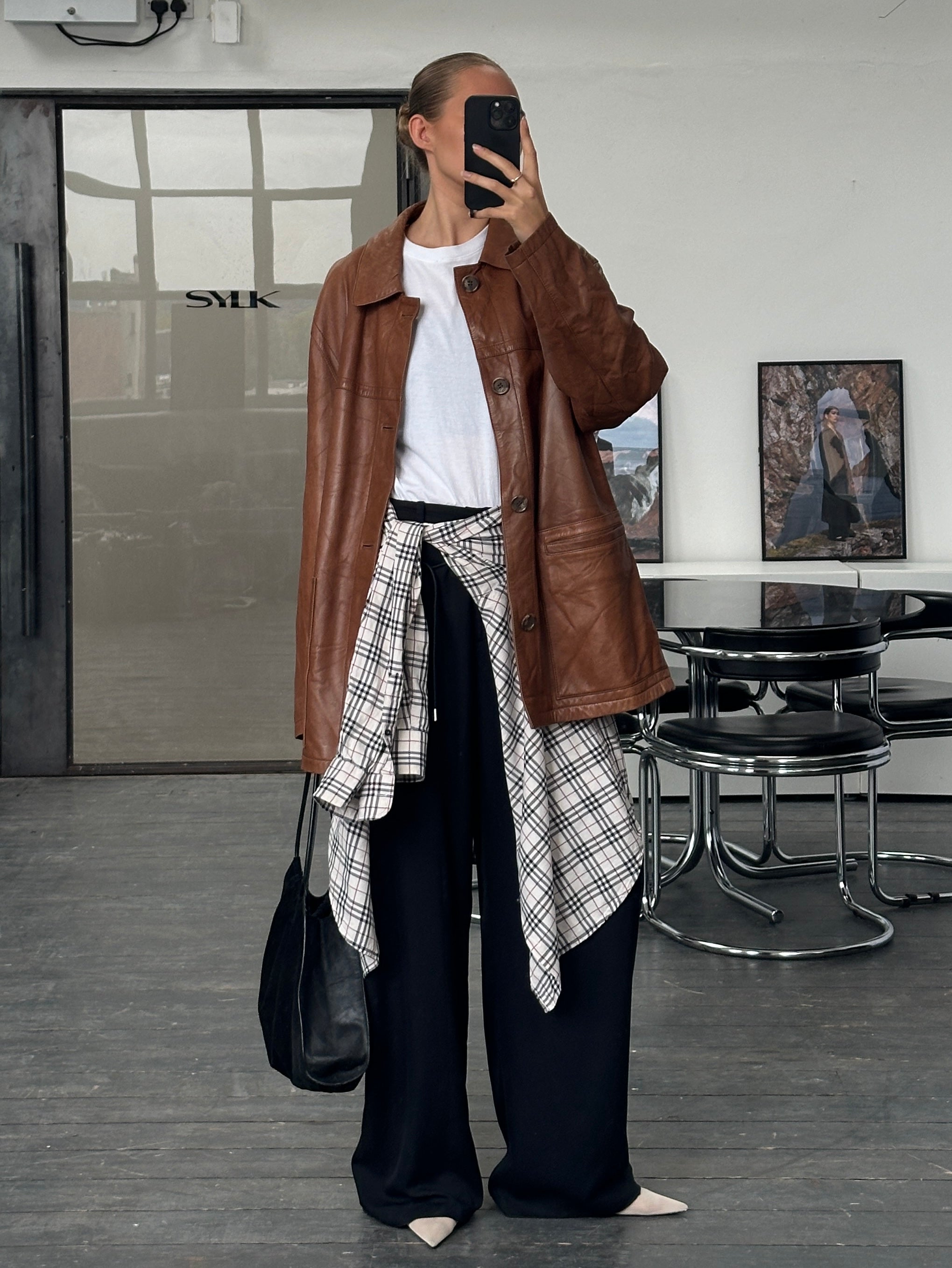 Burberry London 2000s aged smooth leather jacket in XL, front view showing classic design and rich leather texture.
