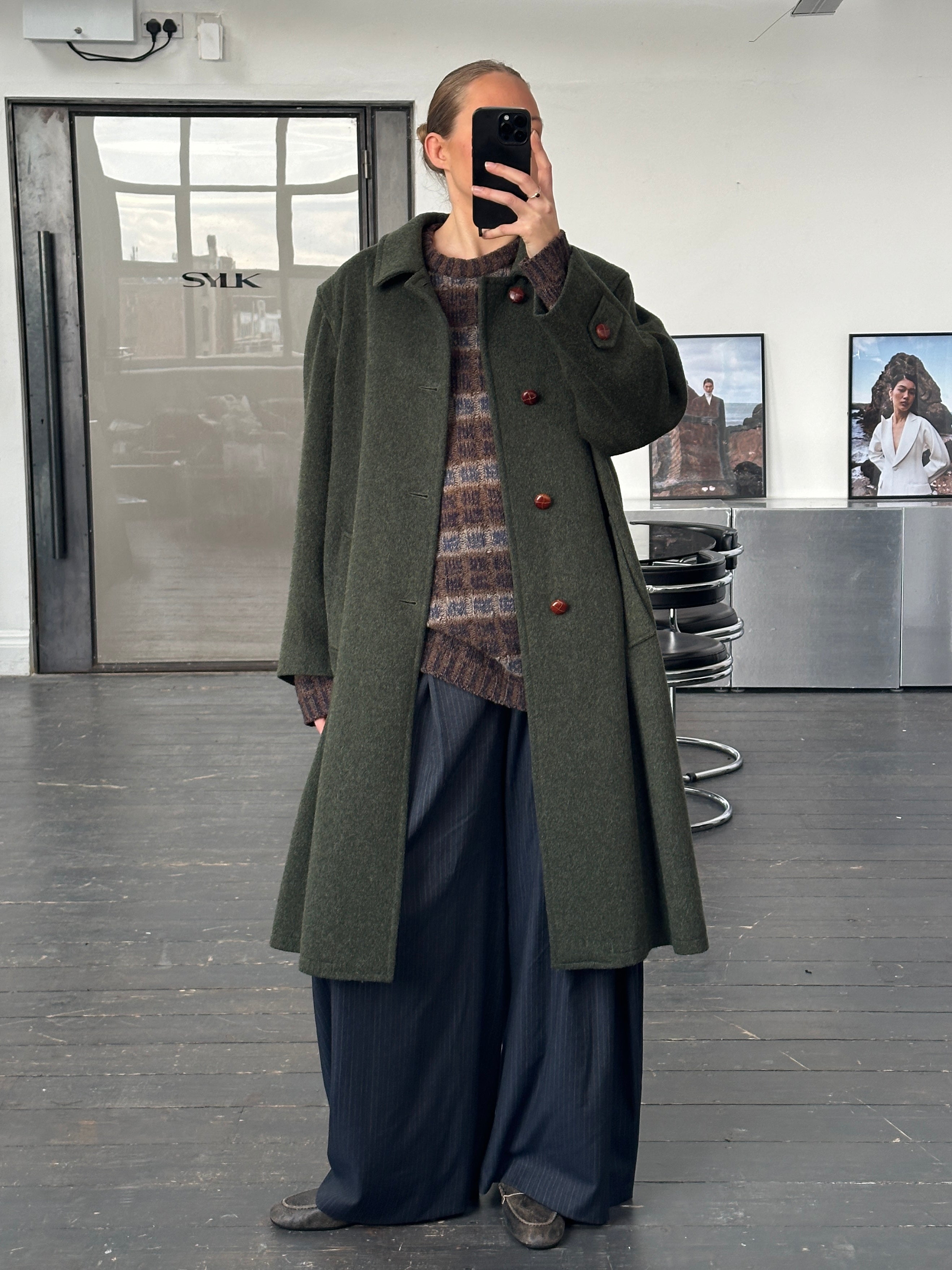 Vintage 1990s Italian wool alpaca mohair single-breasted coat in XL with classic style and textured fabric.