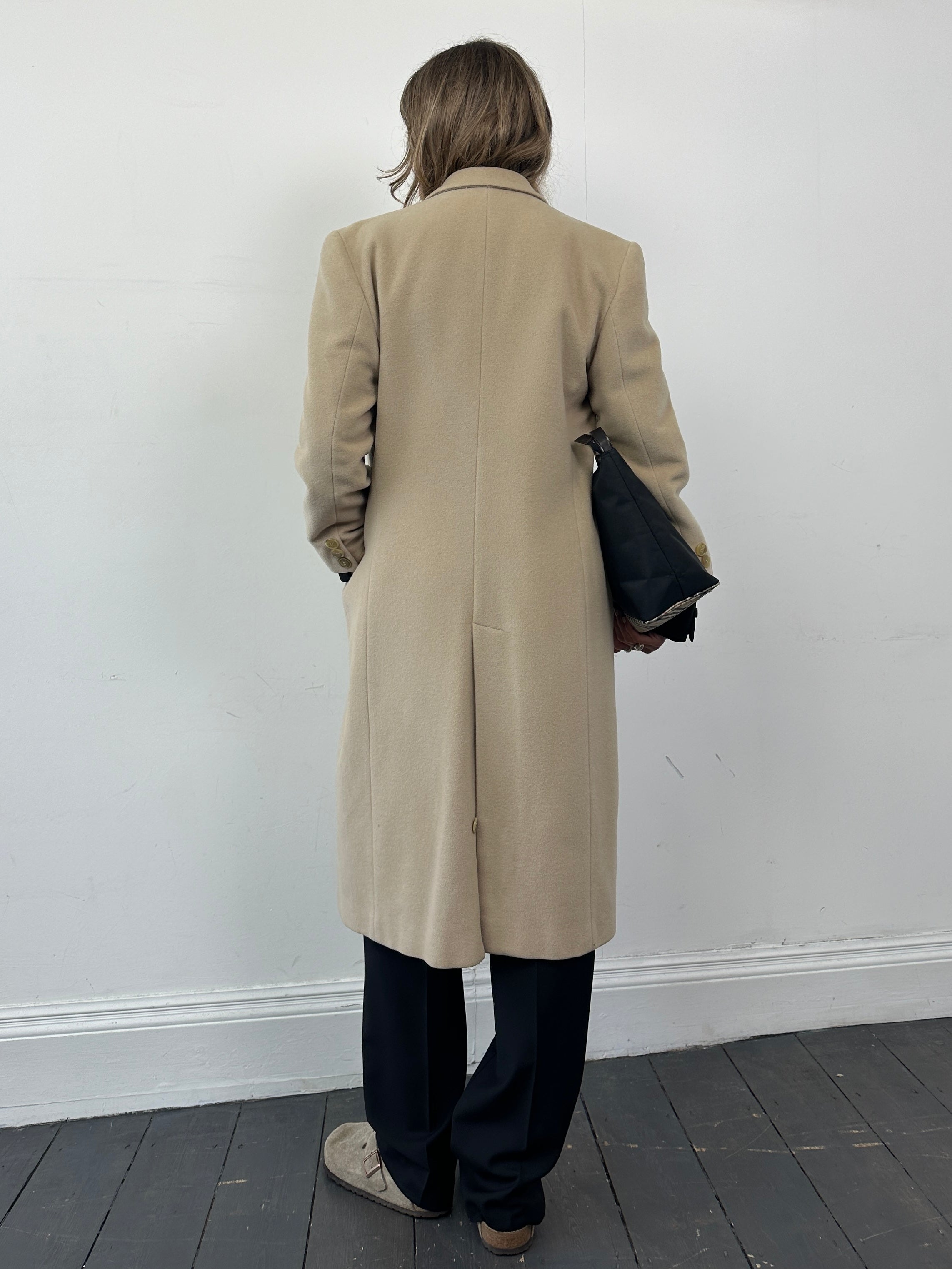 Emporio Armani wool cashmere single-breasted coat in size S, shown in a front view highlighting its tailored fit and classic design.