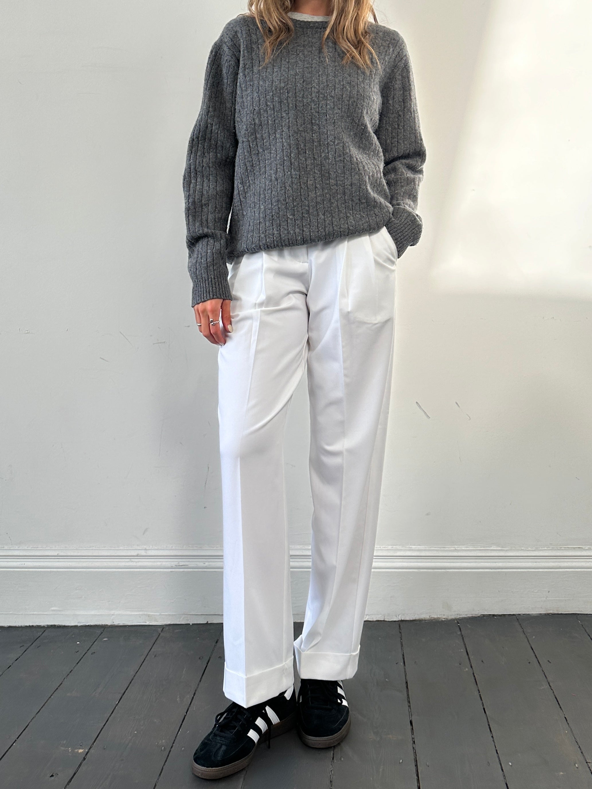 Jaeger wool speckle knit jumper in size large, featuring a cozy textured design and multicolored speckles on soft wool fabric.