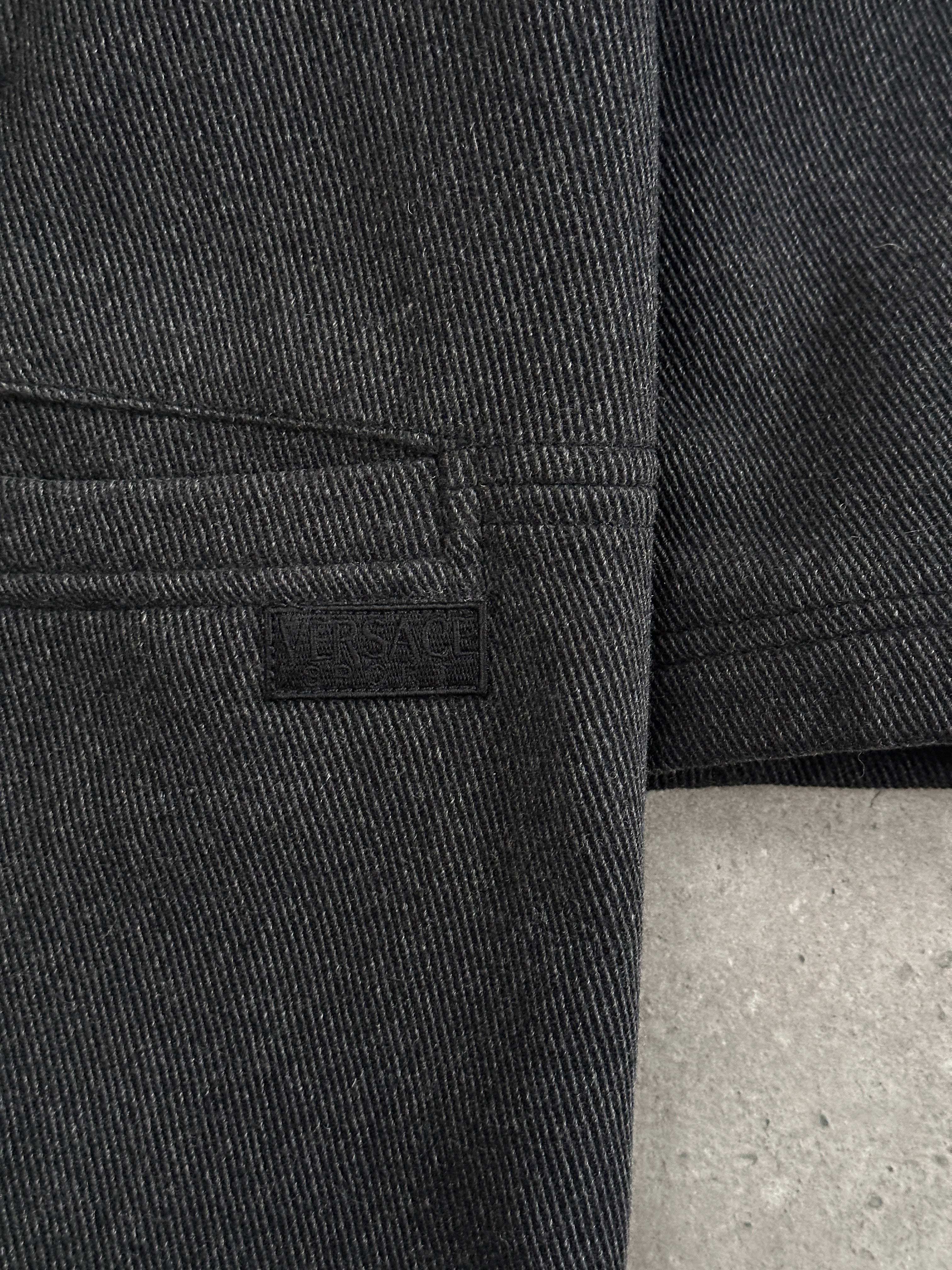 Versace Sport 1990s wool twill coat with concealed placket, shown in XXL/XXXL size, featuring a tailored 3D design and classic style.