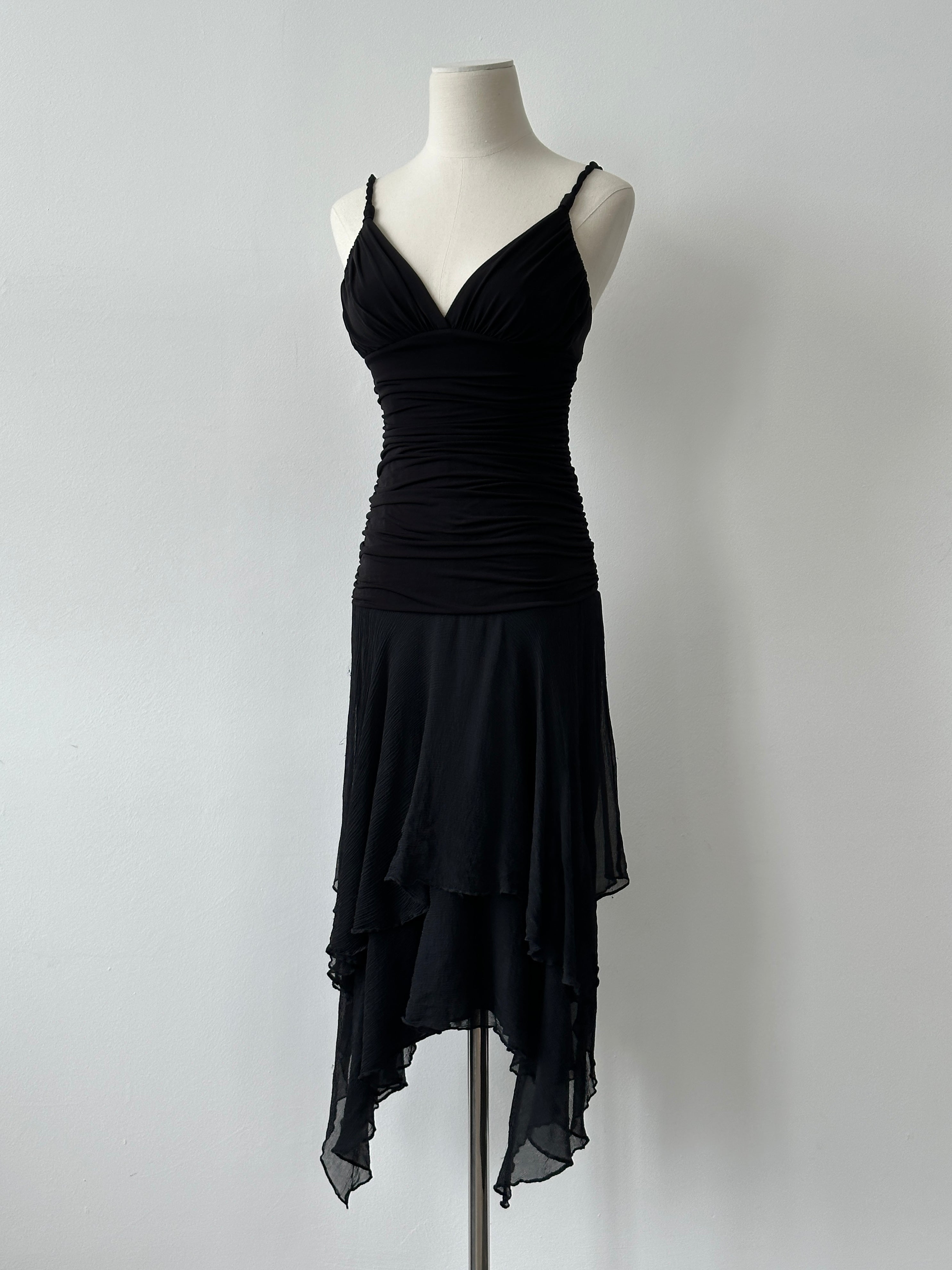 BCBGMAXAZRIA 2000s silk midi dress in size small, featuring a flowing design and elegant silhouette.