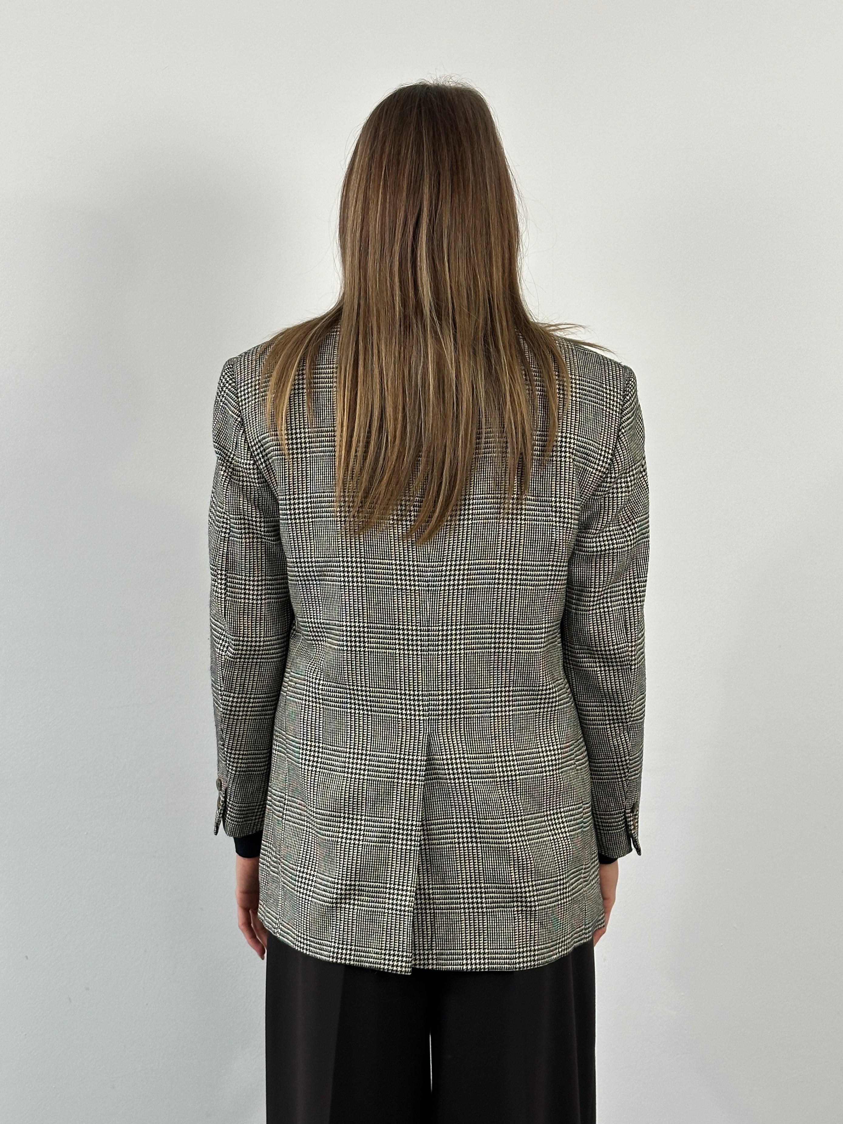 Brooks Brothers 1990s check wool single-breasted blazer in size 38S/M, tailored fit with classic pattern and structured lapel.