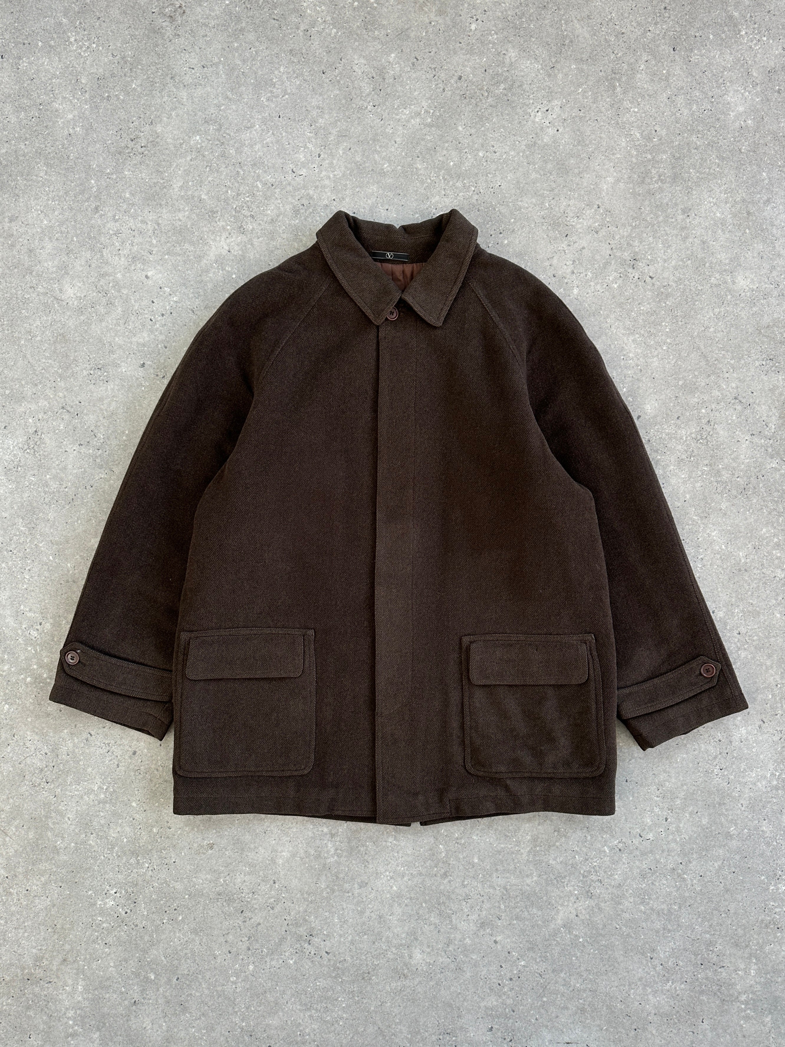 Valentino 80s-90s wool coat with concealed placket, oversized XL fit, stylish vintage coat for cold weather.