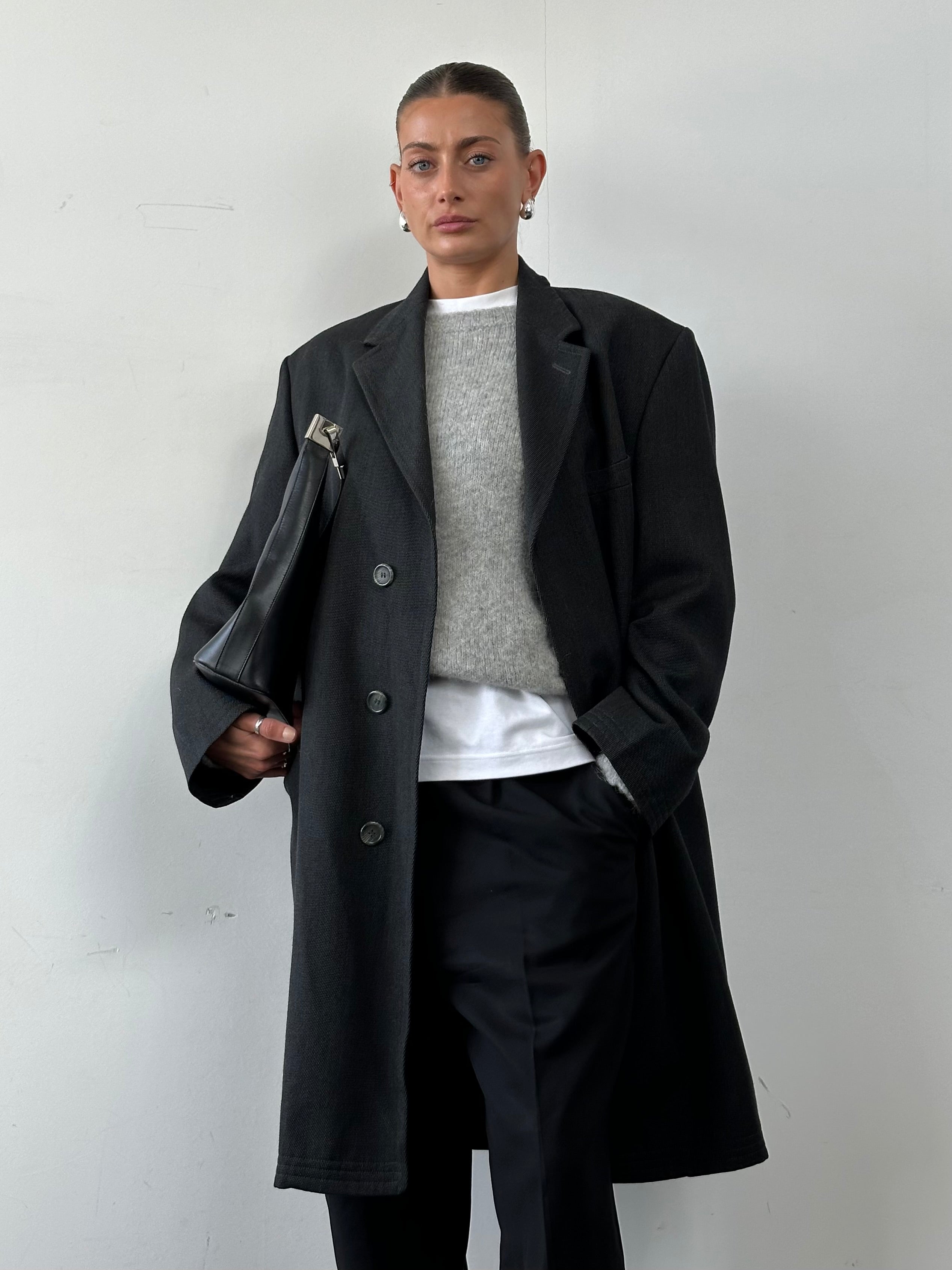 Burberry 1990s pure wool twill coat with concealed placket, XXL size, featuring classic design and tailored fit.