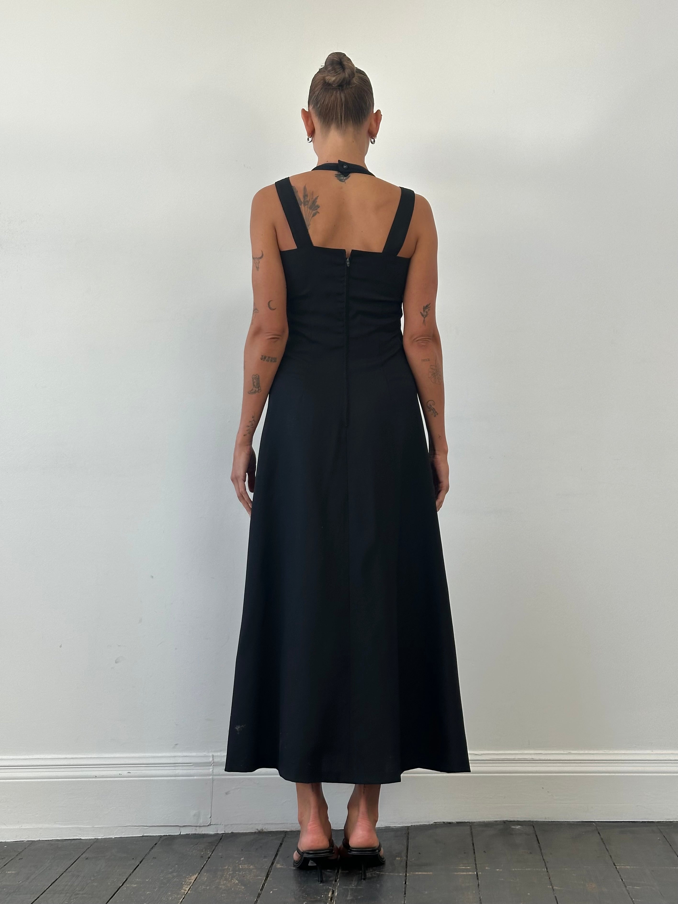 Vintage double strap A-line maxi dress in size M, featuring a flowing silhouette and retro-inspired design.