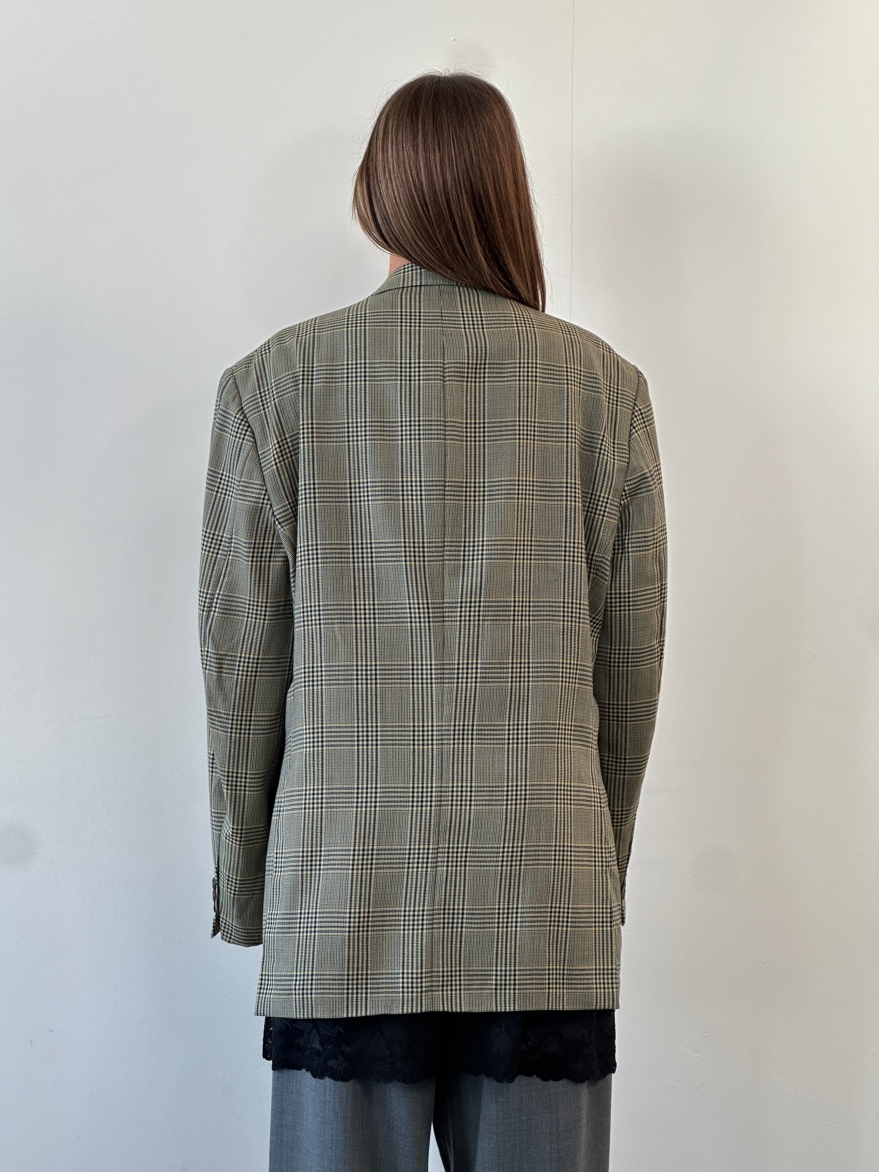 Burberry 1980s pure wool single-breasted check blazer in size 48R/XXL, tailored fit with classic check pattern and structured collar.