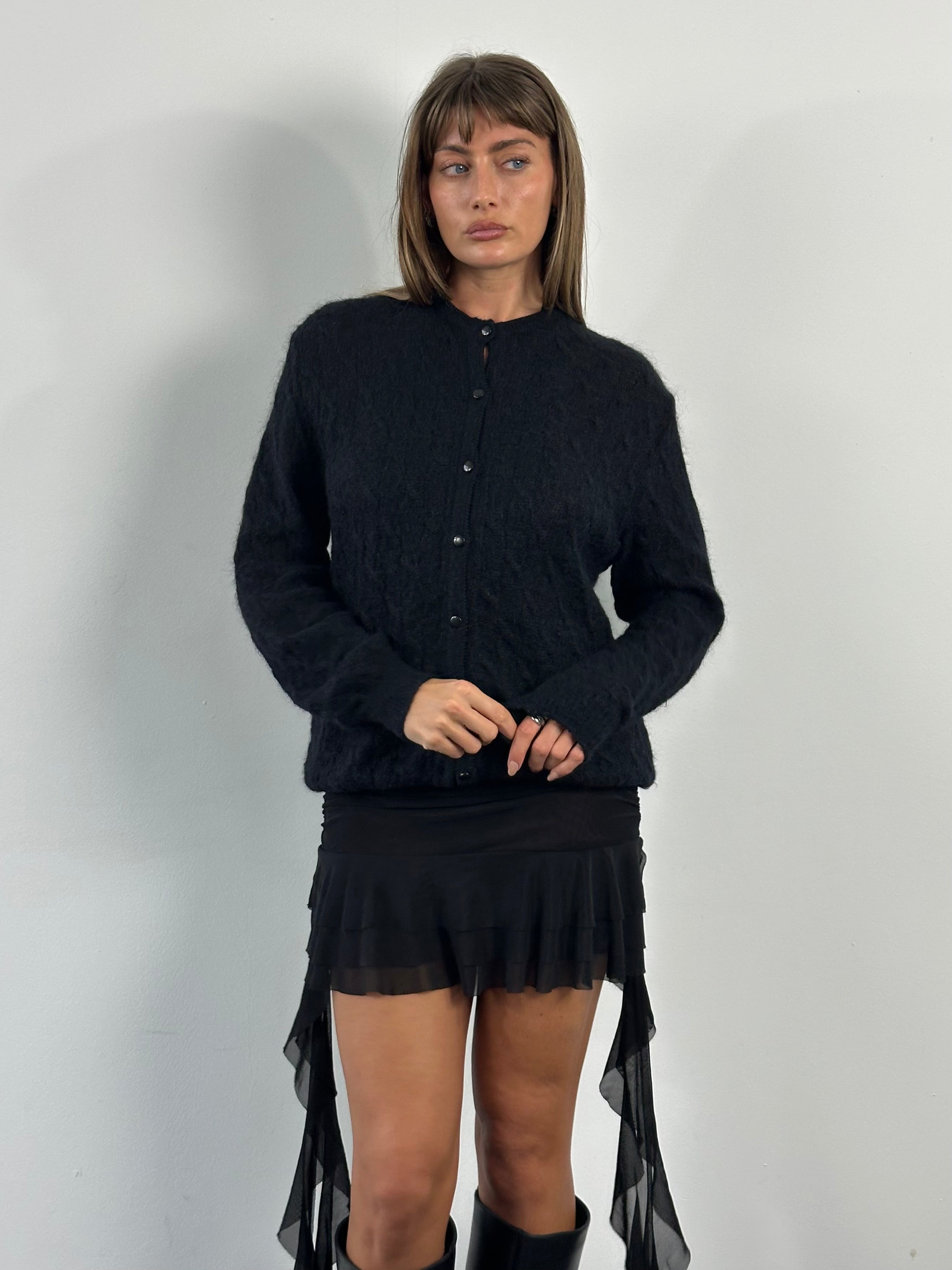 Vintage Italian 1990s mohair knitted cardigan in M/L size, featuring a cozy, textured design and classic vintage style.