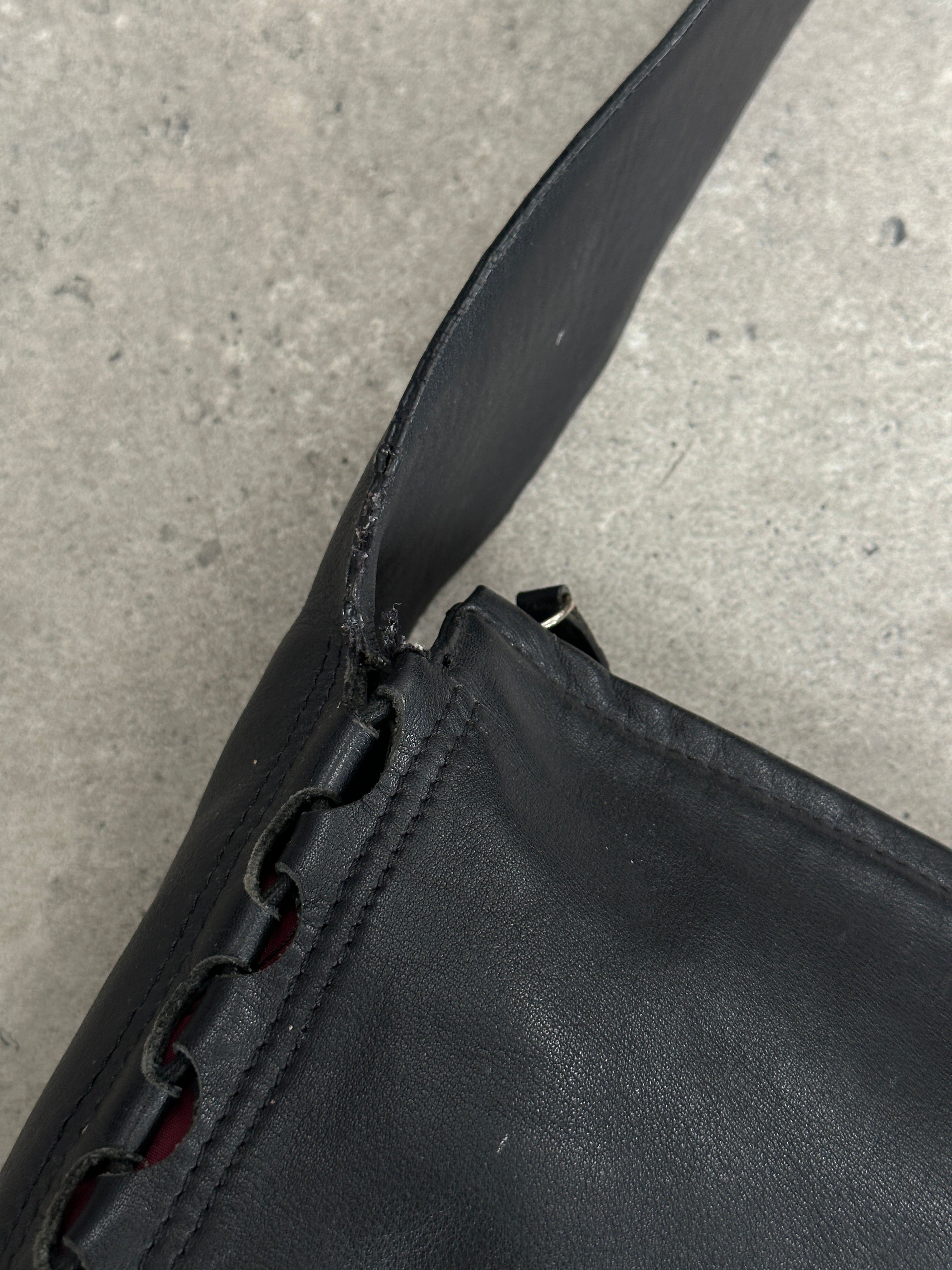 DKNY 2000s Leather Crossbody Bag