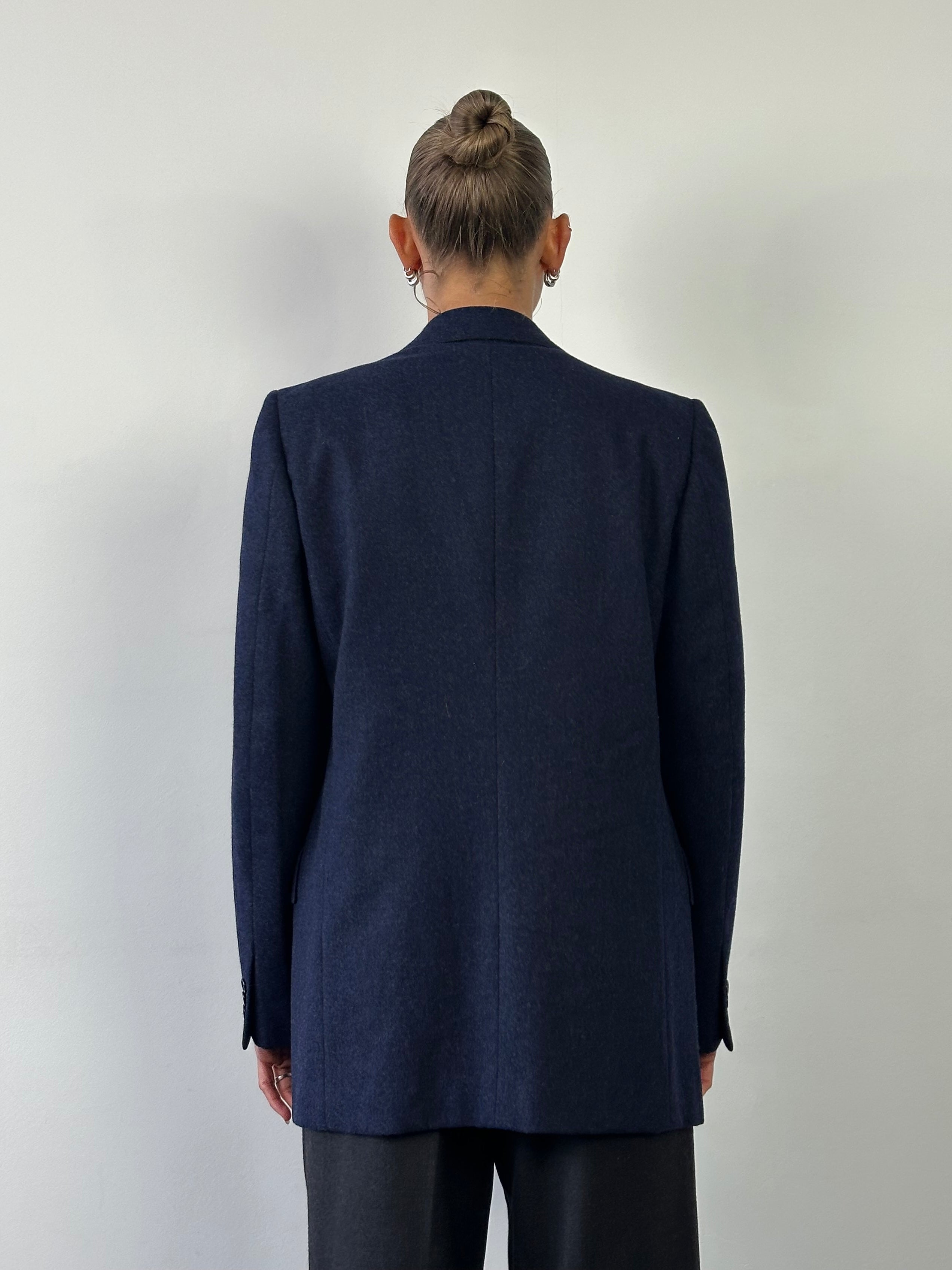 Vintage Italian brushed wool blazer with large lapel, size 40S/M, classic tailored design perfect for sophisticated style.