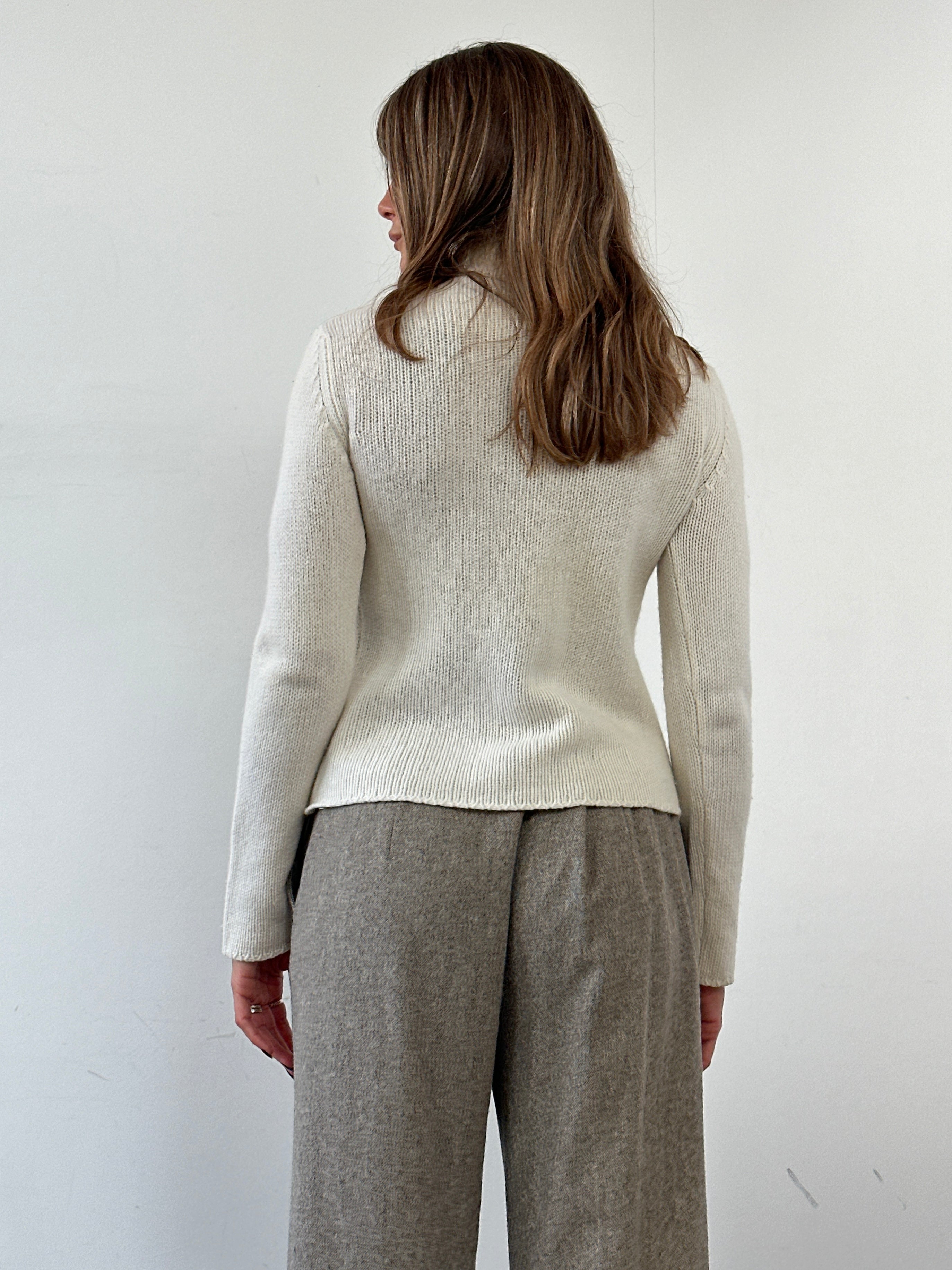 Max Mara S/Wool Cashmere Knitted Double Zip Cardigan, front view showing cozy knit texture and double zipper design.