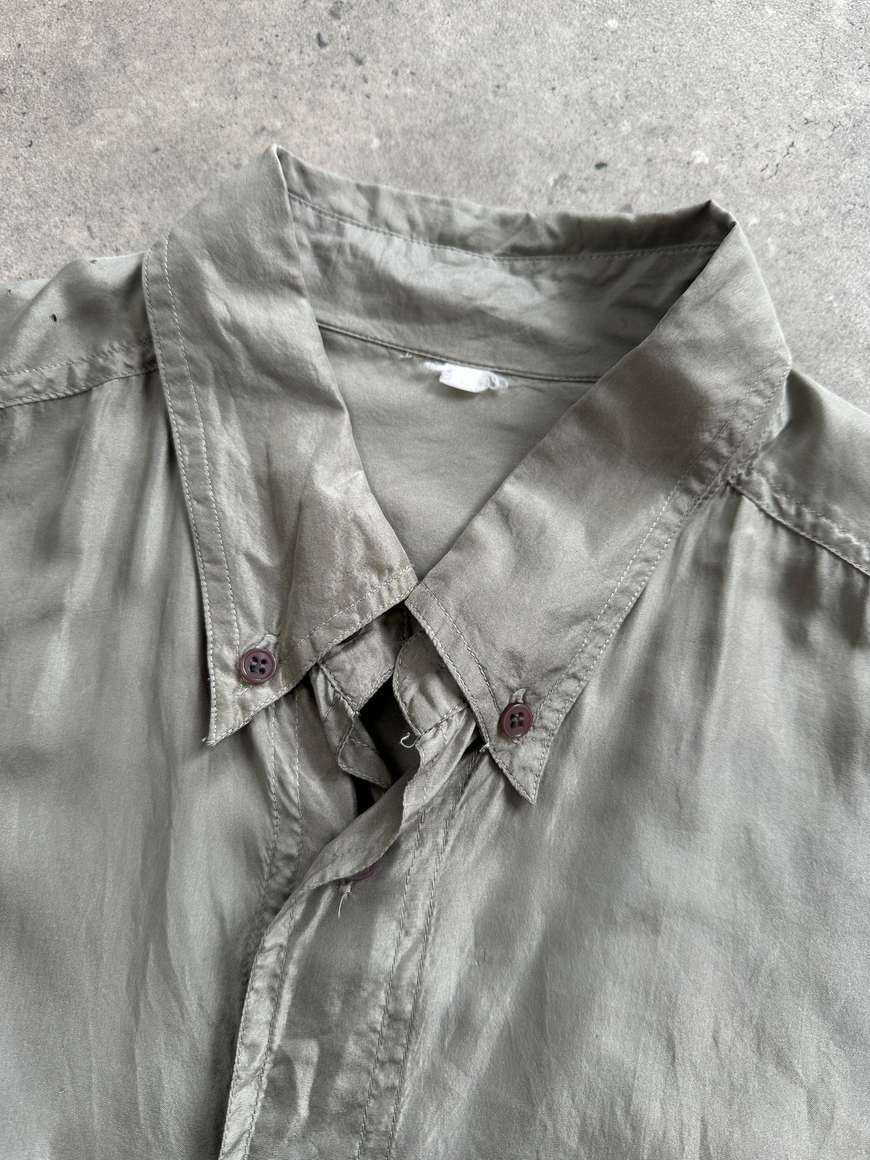 Vintage pure silk relaxed shirt in XXL, featuring a soft fabric and casual fit, displayed on a hanger.