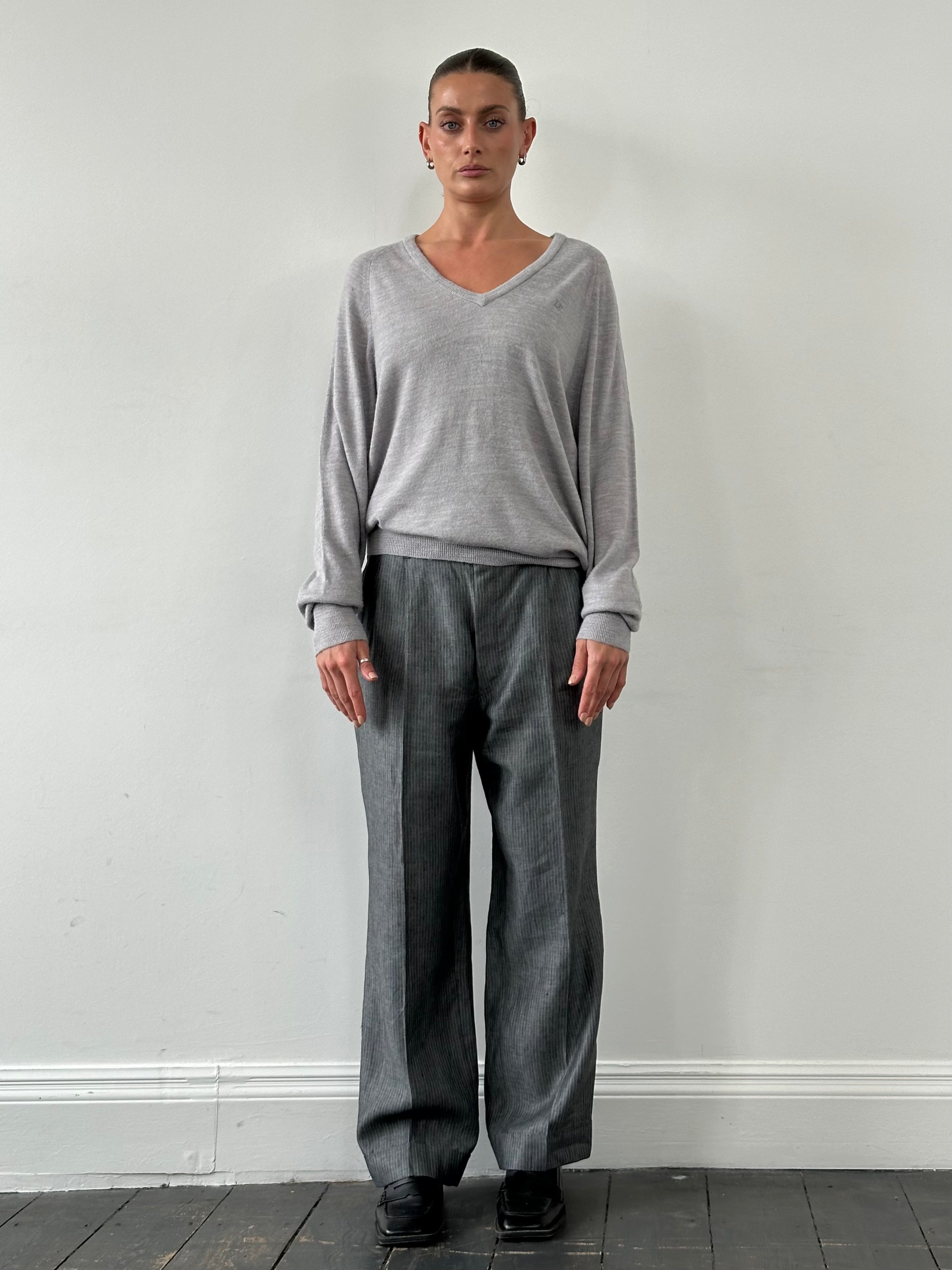 Vintage Italian vintage straight leg lightweight tailored trousers, W34, with classic fit and clean design.