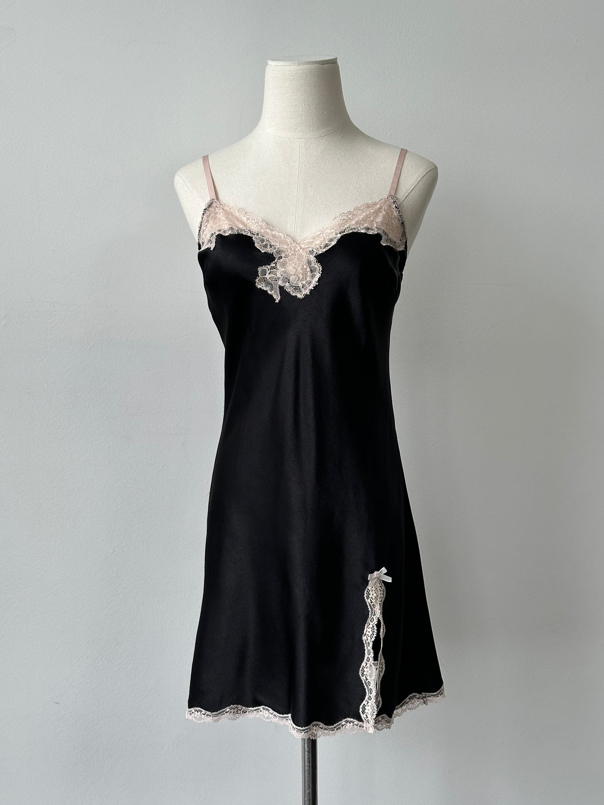Victoria's Secret 2000s Lace Satin Mini Dress - S